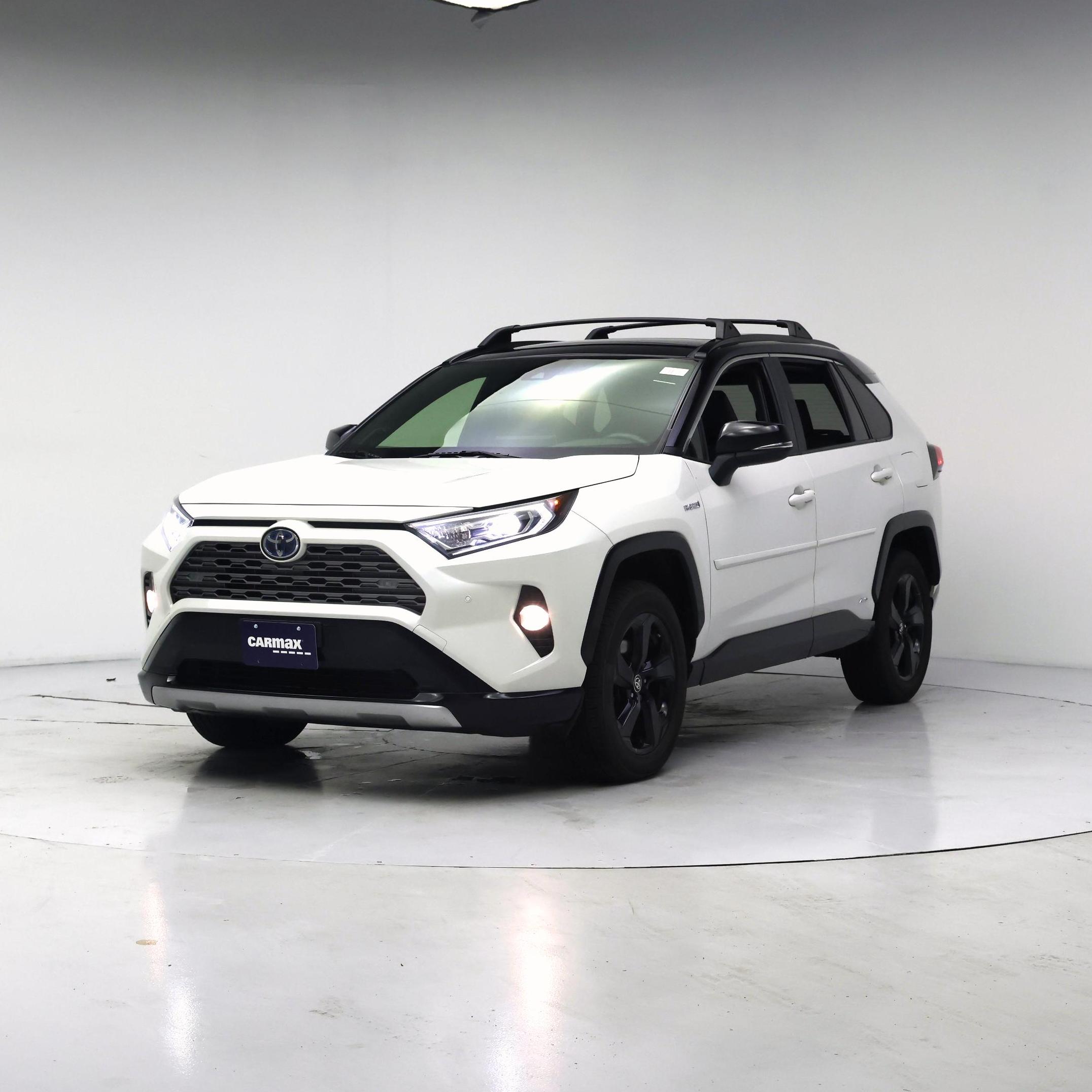 Thumbnail: 2021 Toyota RAV4 - 4