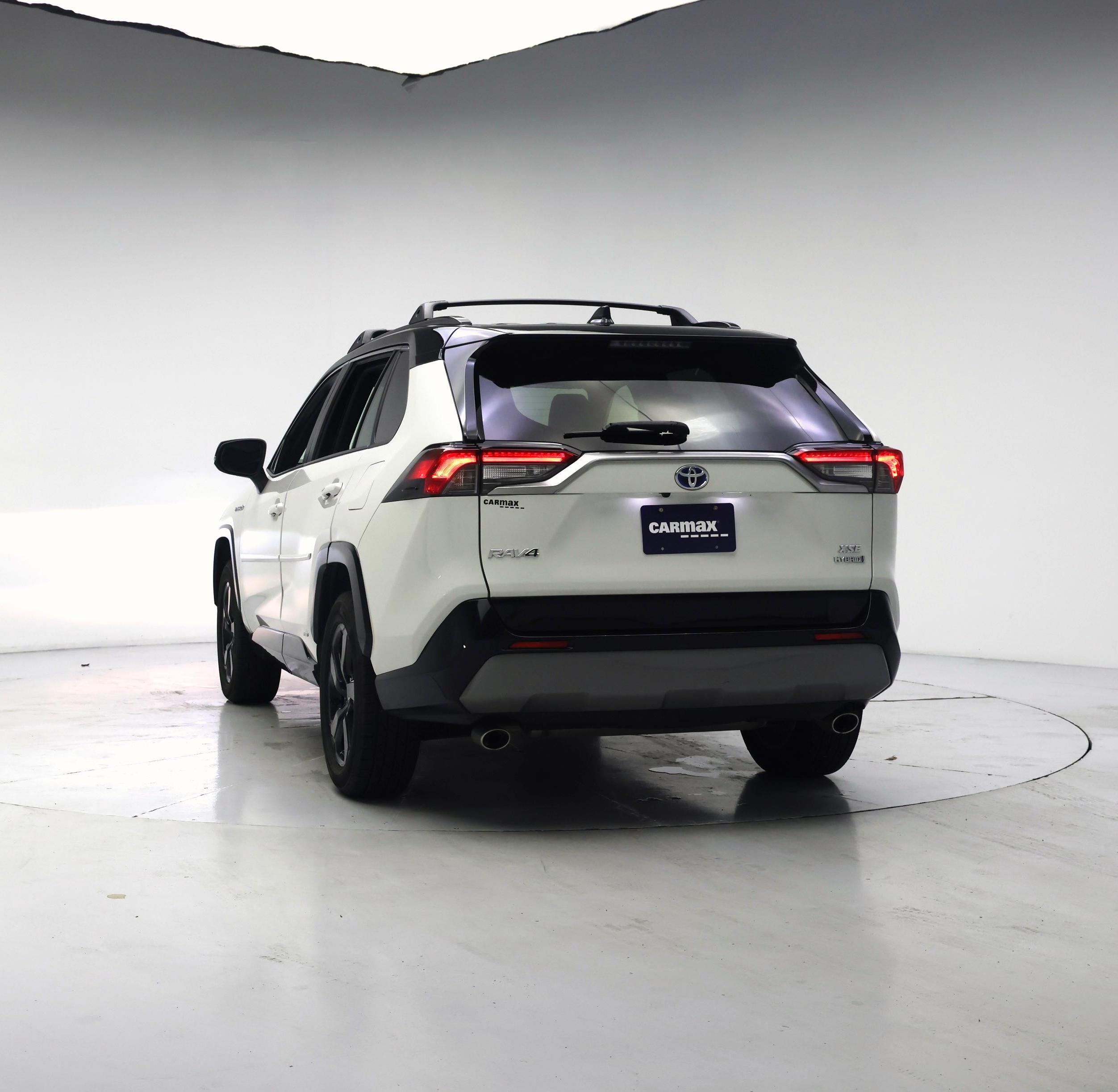 Thumbnail: 2021 Toyota RAV4 - 6
