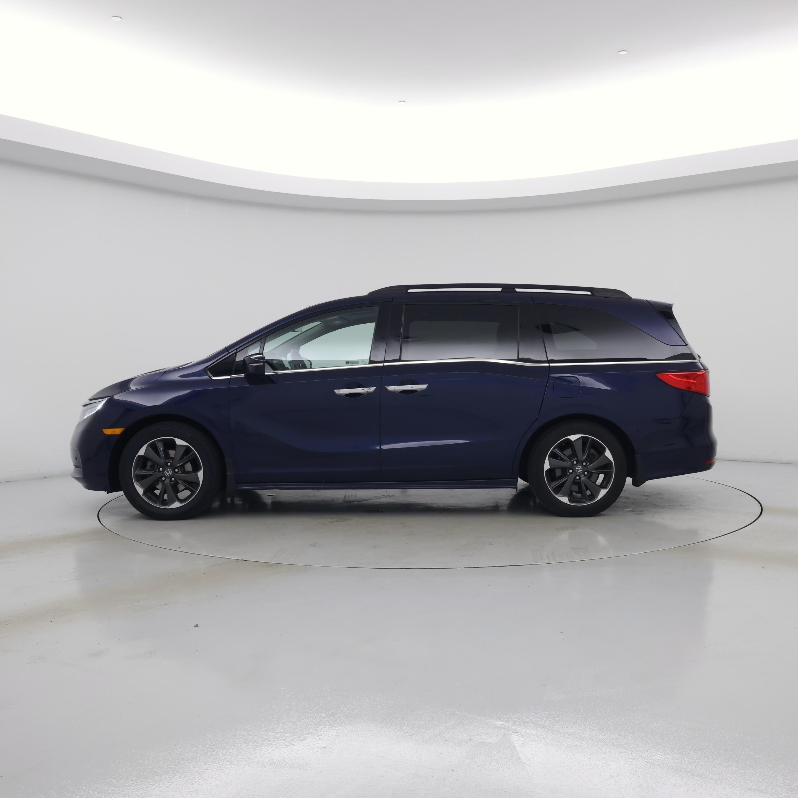 Thumbnail: 2022 Honda Odyssey - 3