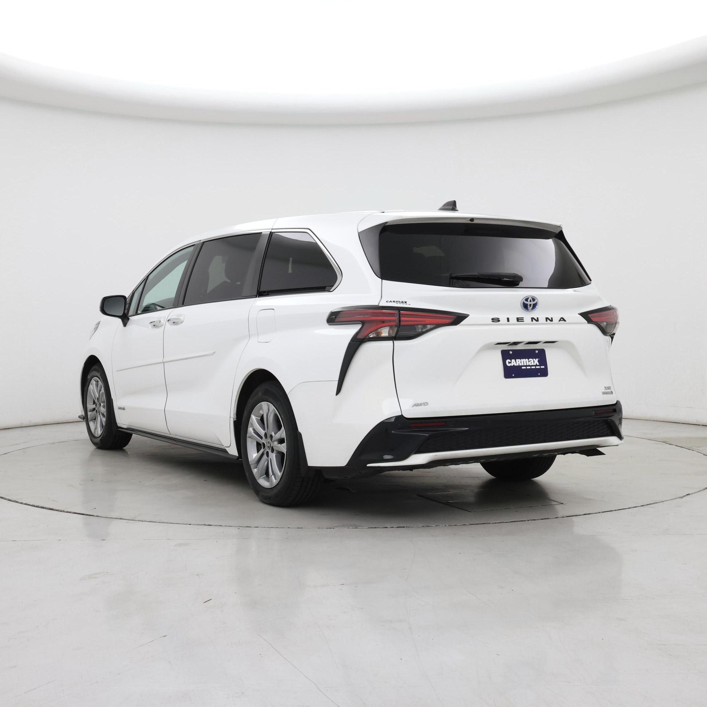 Thumbnail: 2021 Toyota Sienna - 2