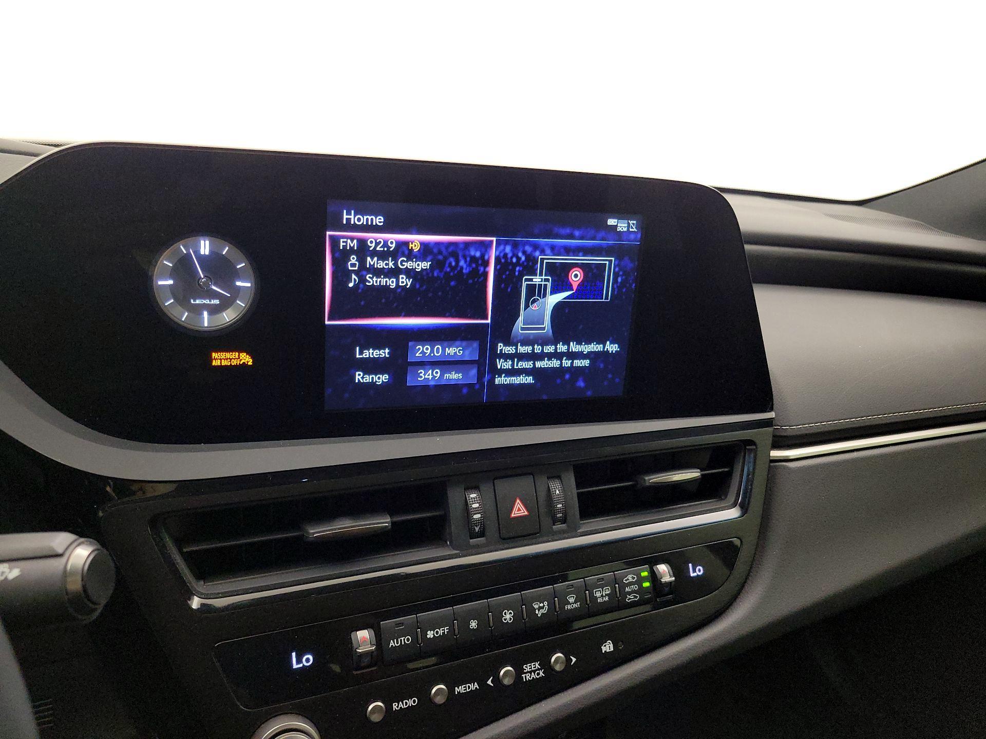 Thumbnail: 2022 Lexus ES - 15