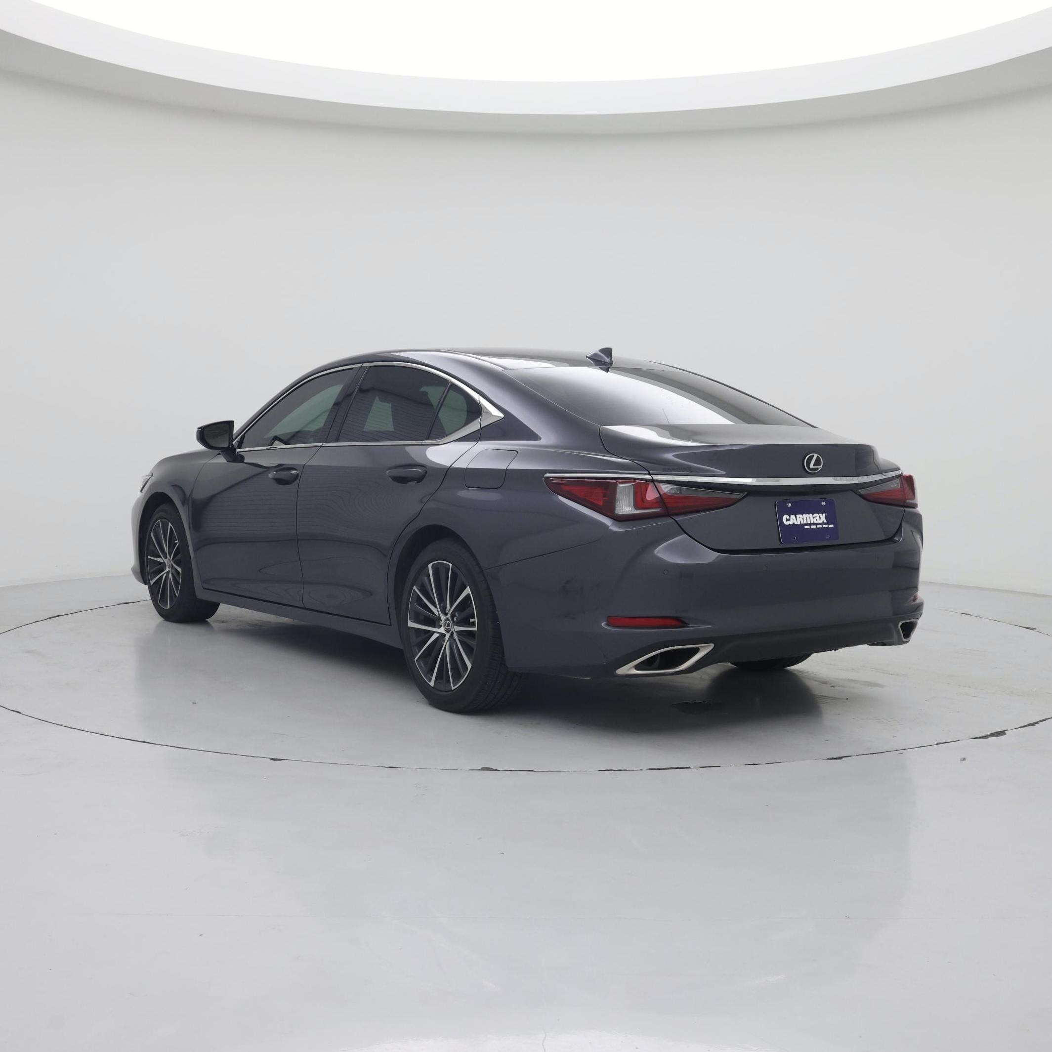 Thumbnail: 2022 Lexus ES - 2