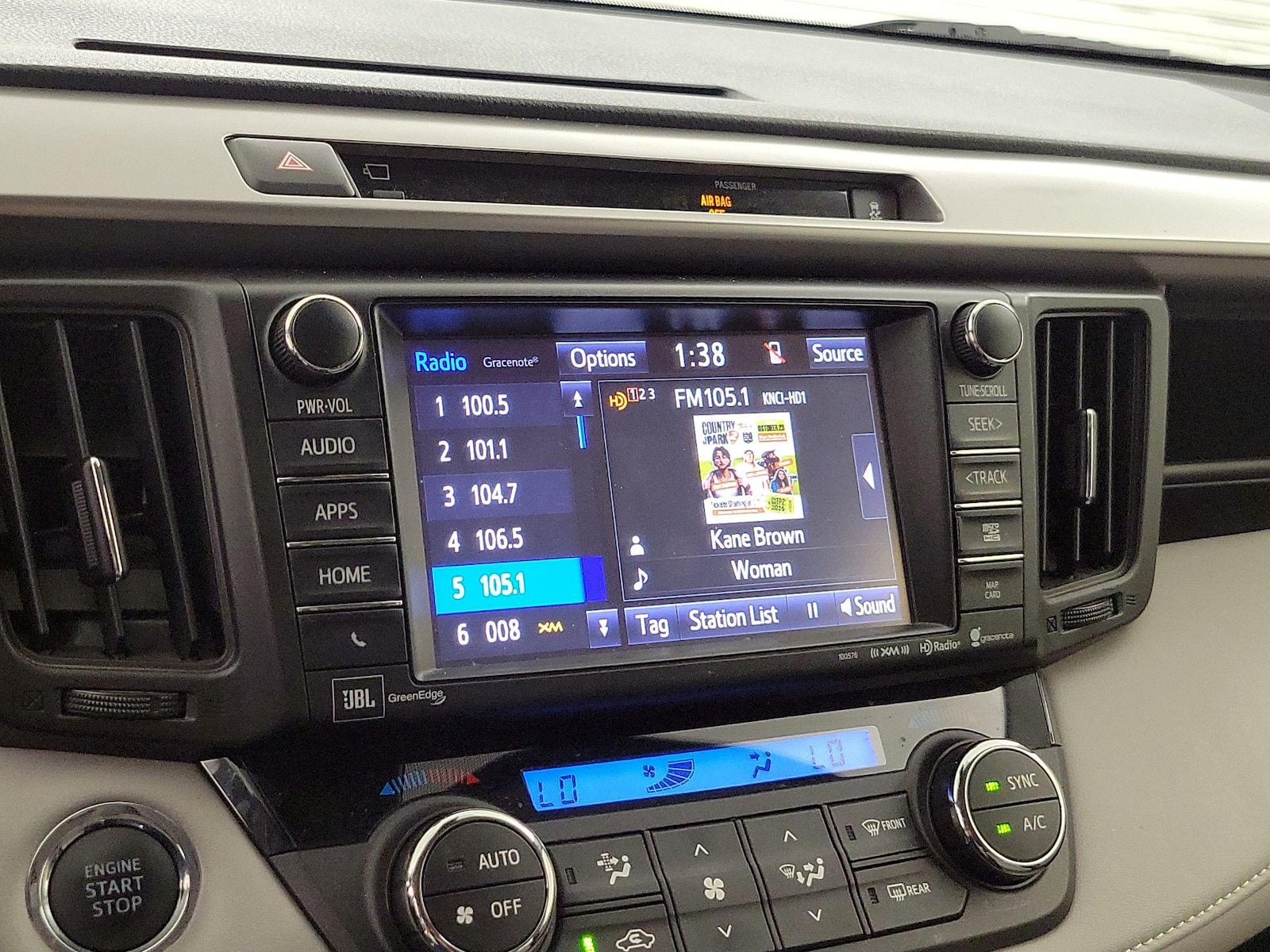2016 Toyota RAV4 Limited - Photo 16