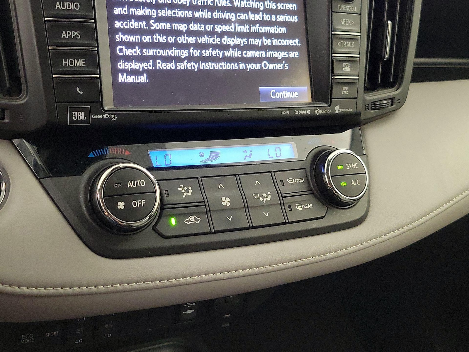 2016 Toyota RAV4 Limited - Photo 17