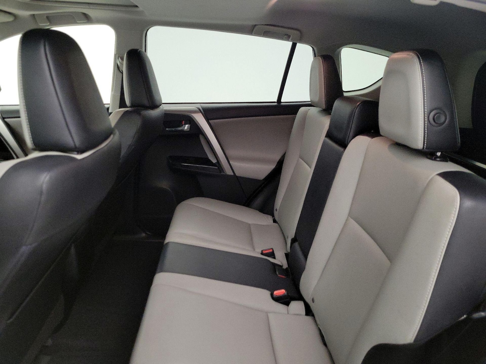 2016 Toyota RAV4 Limited - Photo 20