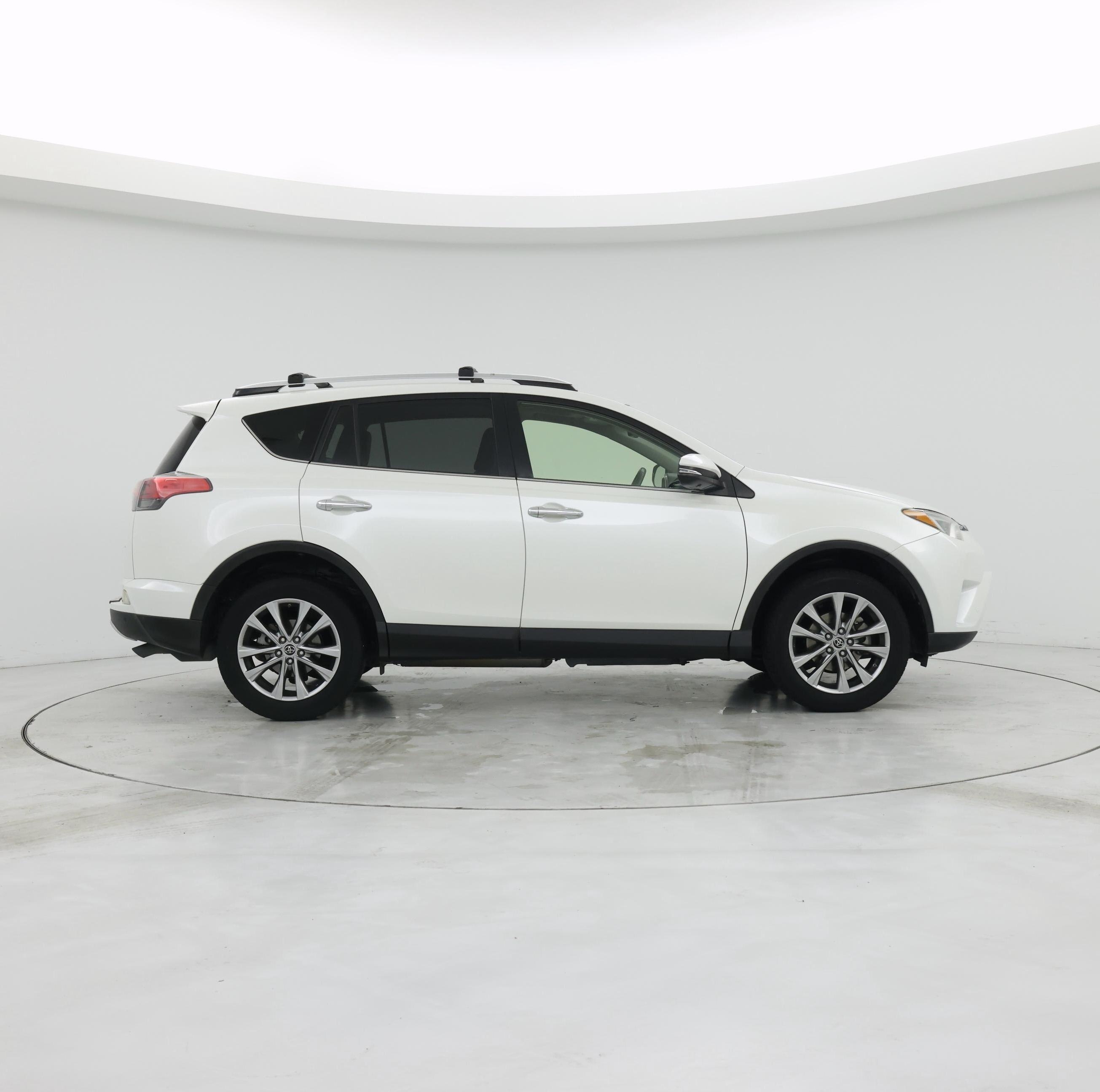 Thumbnail: 2016 Toyota RAV4 - 7