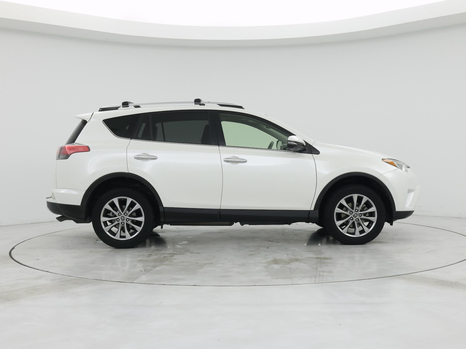 2016 Toyota RAV4 Limited - Photo 8