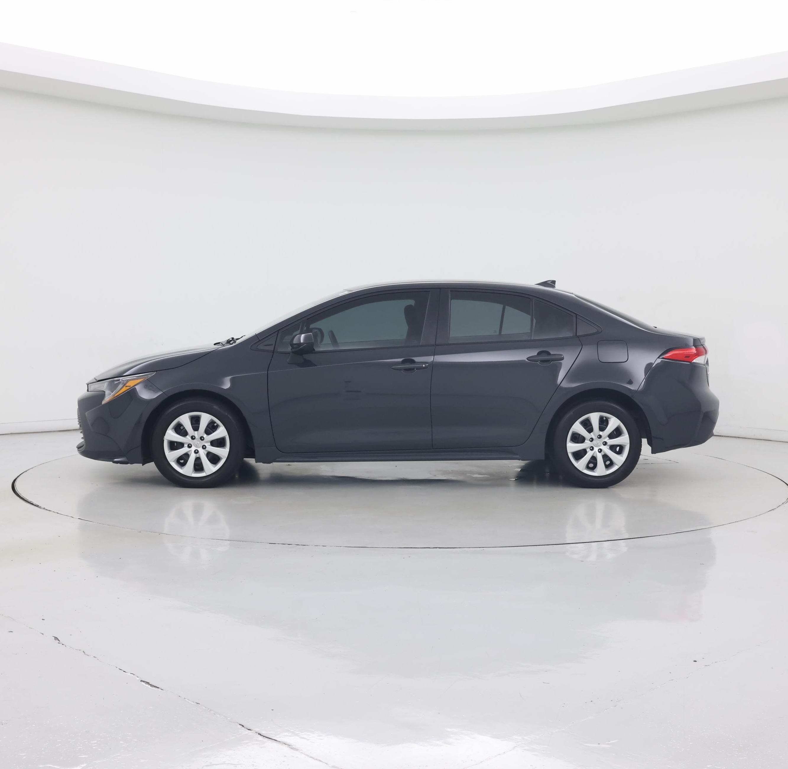 Thumbnail: 2024 Toyota Corolla - 3