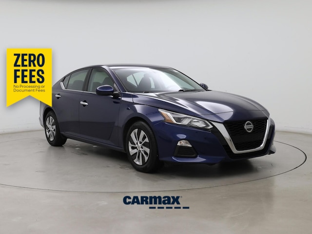 Blue 2020 Nissan Altima Sedan Front-Wheel Drive Automatic