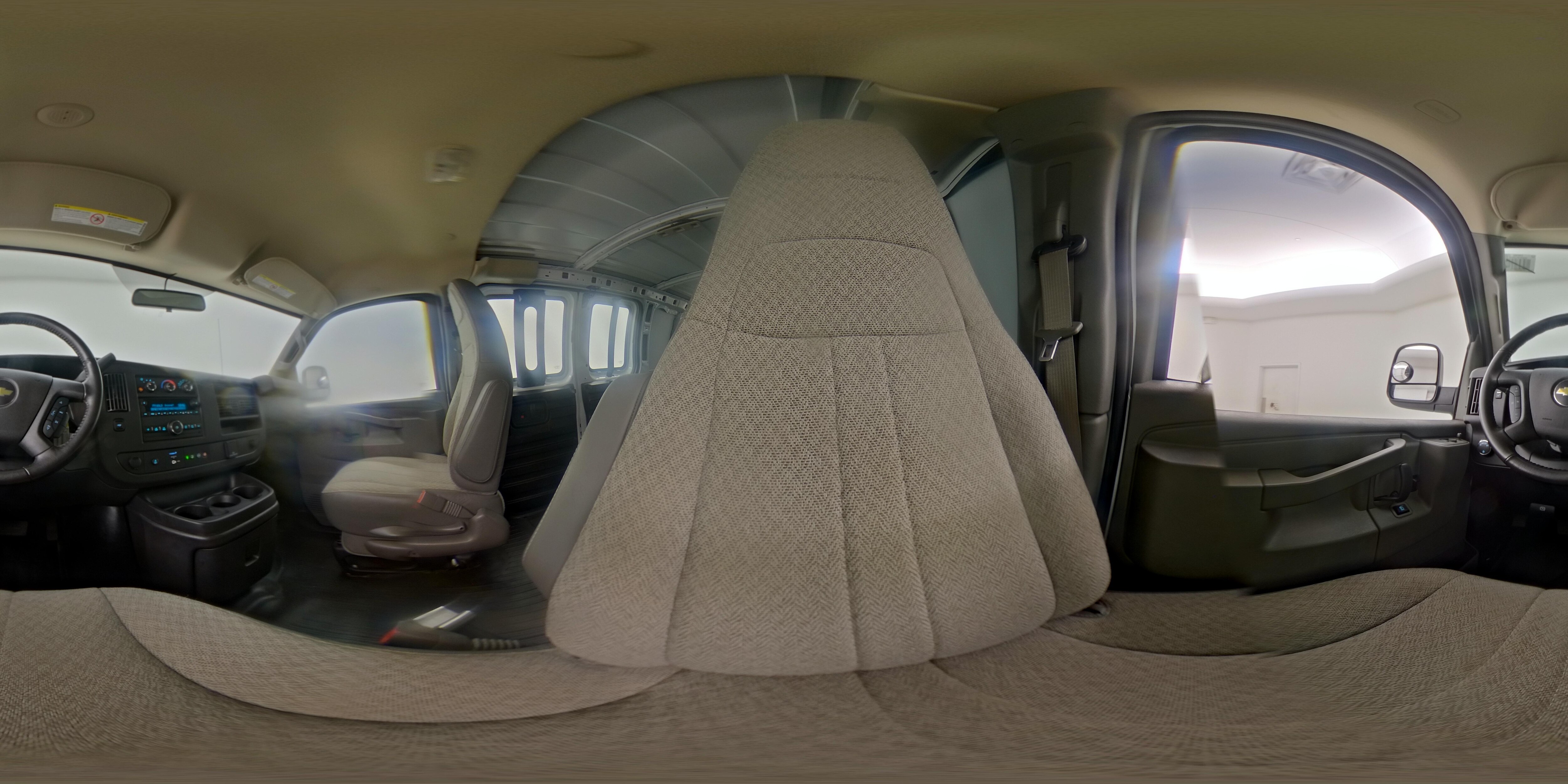 2021 Chevrolet Express Cargo Work Van - Photo 24