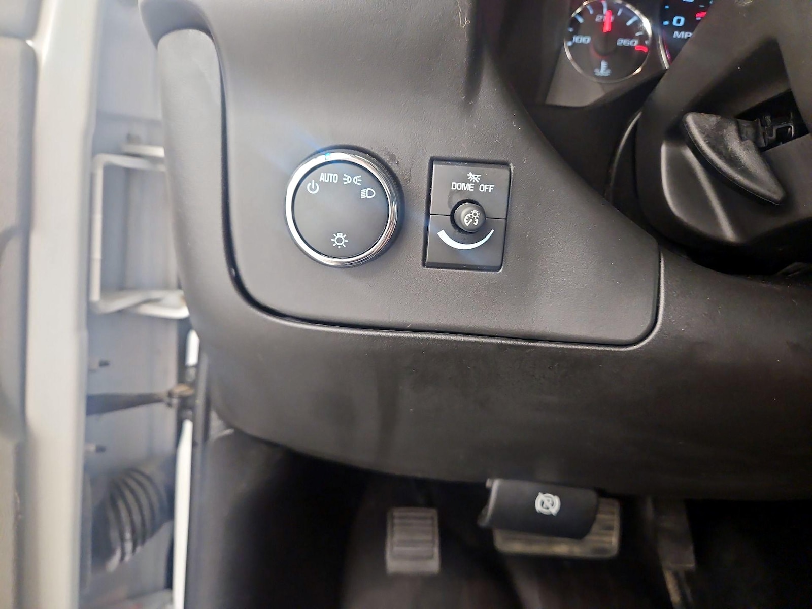 2021 Chevrolet Express Cargo Work Van - Photo 14