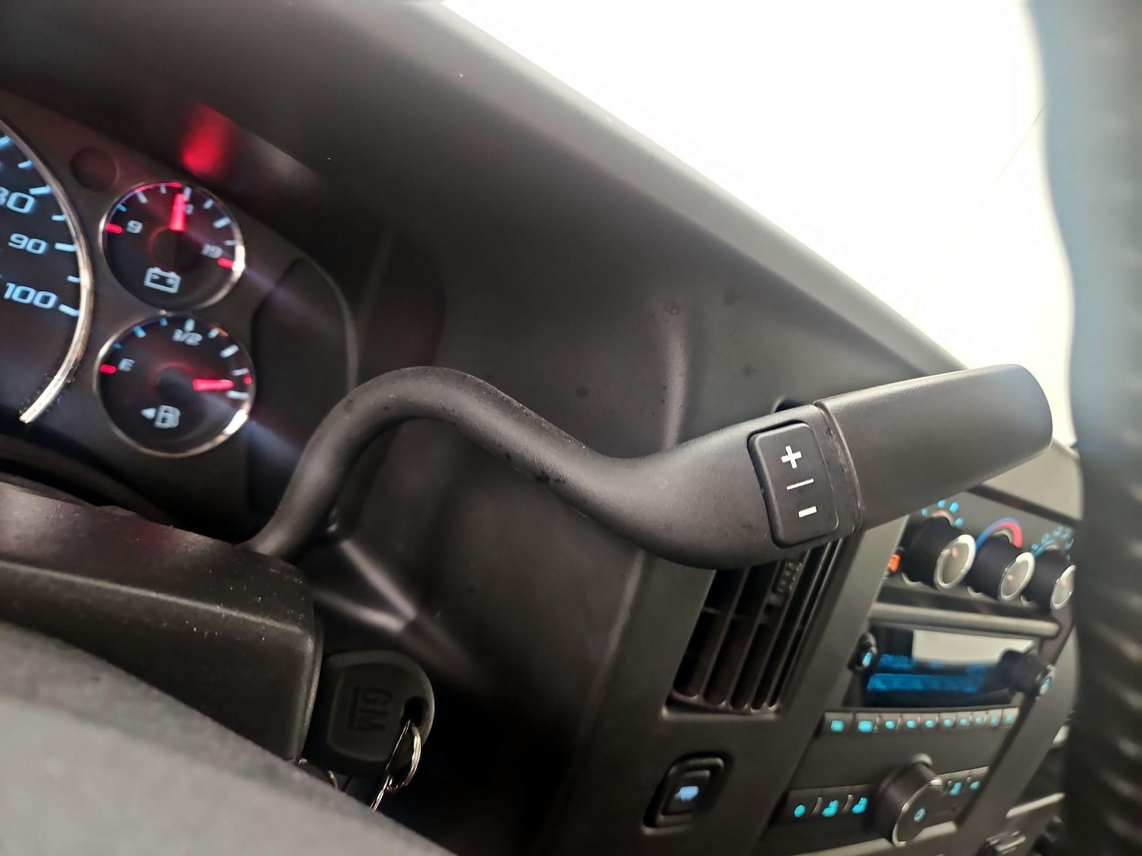 2021 Chevrolet Express Cargo Work Van - Photo 18
