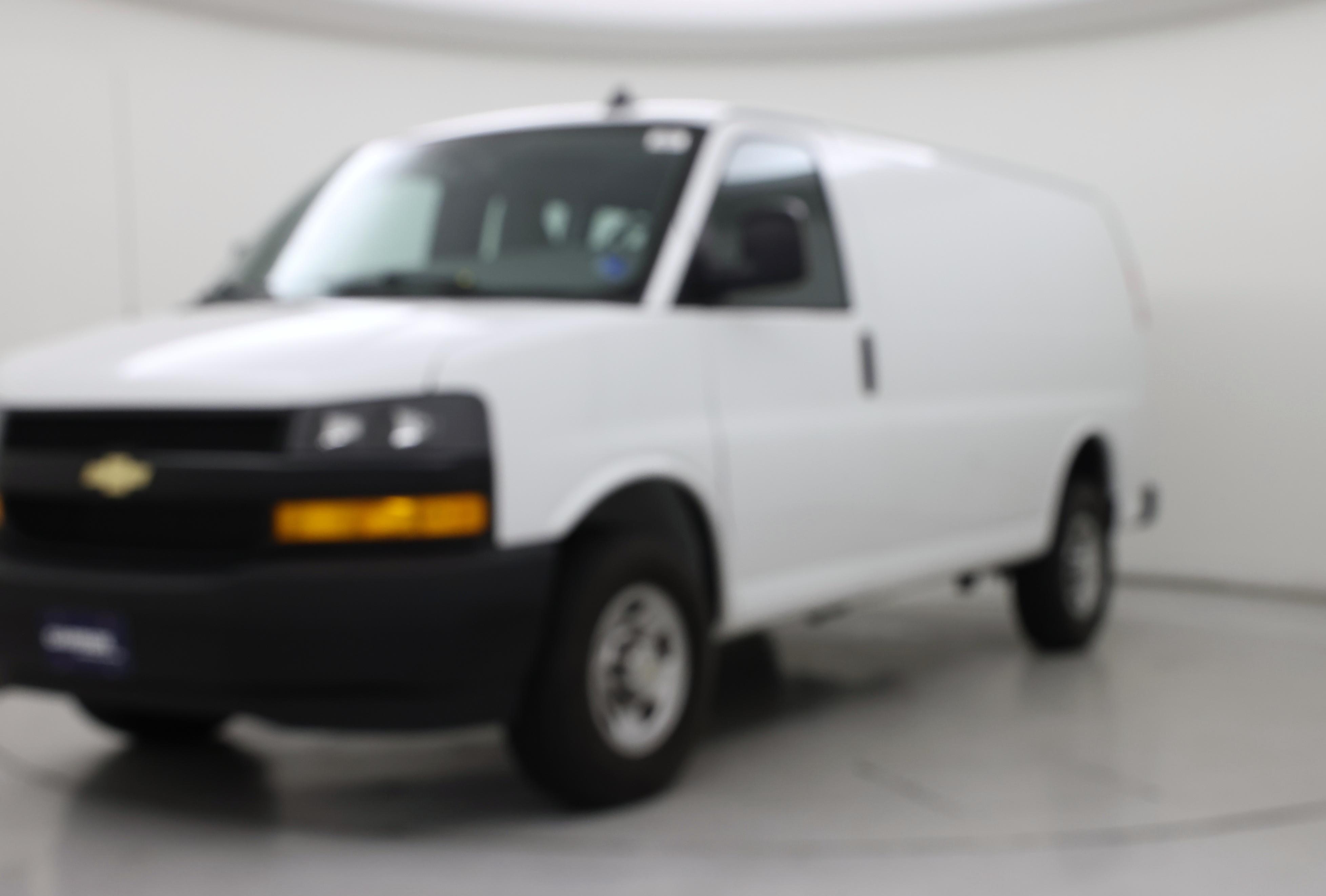 Thumbnail: 2021 Chevrolet Express - 4