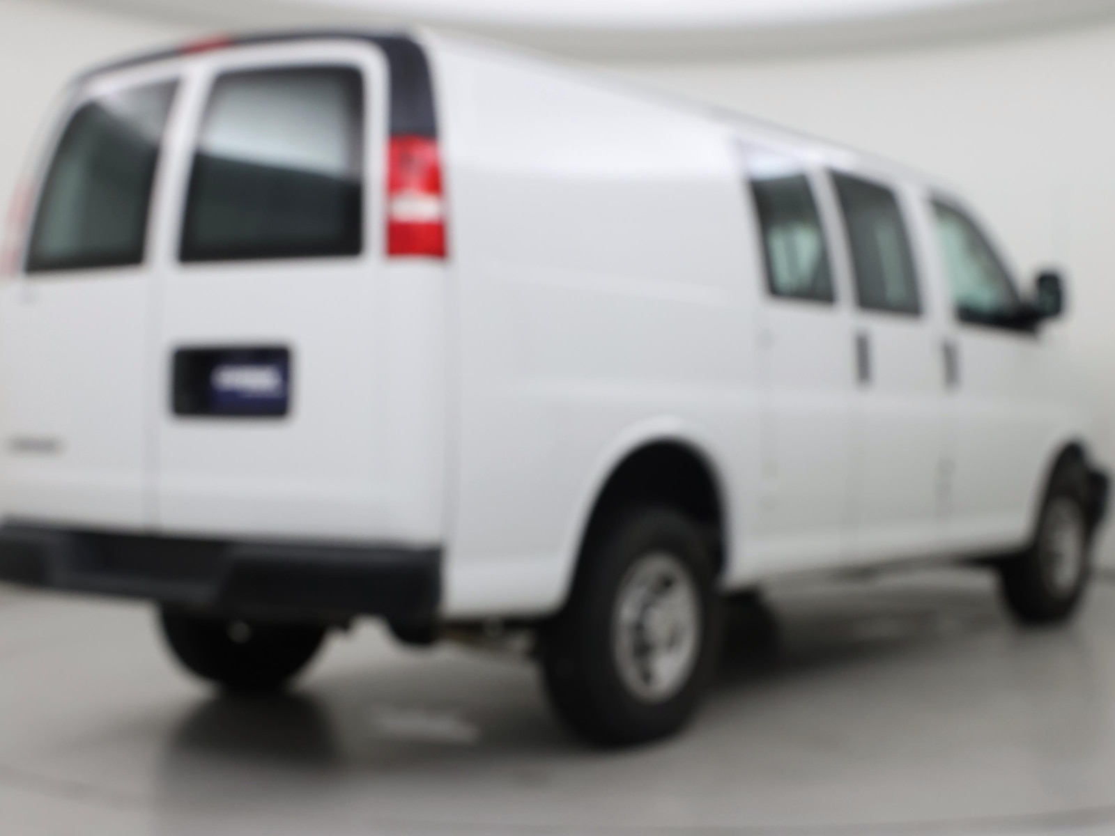 2021 Chevrolet Express Cargo Work Van - Photo 9