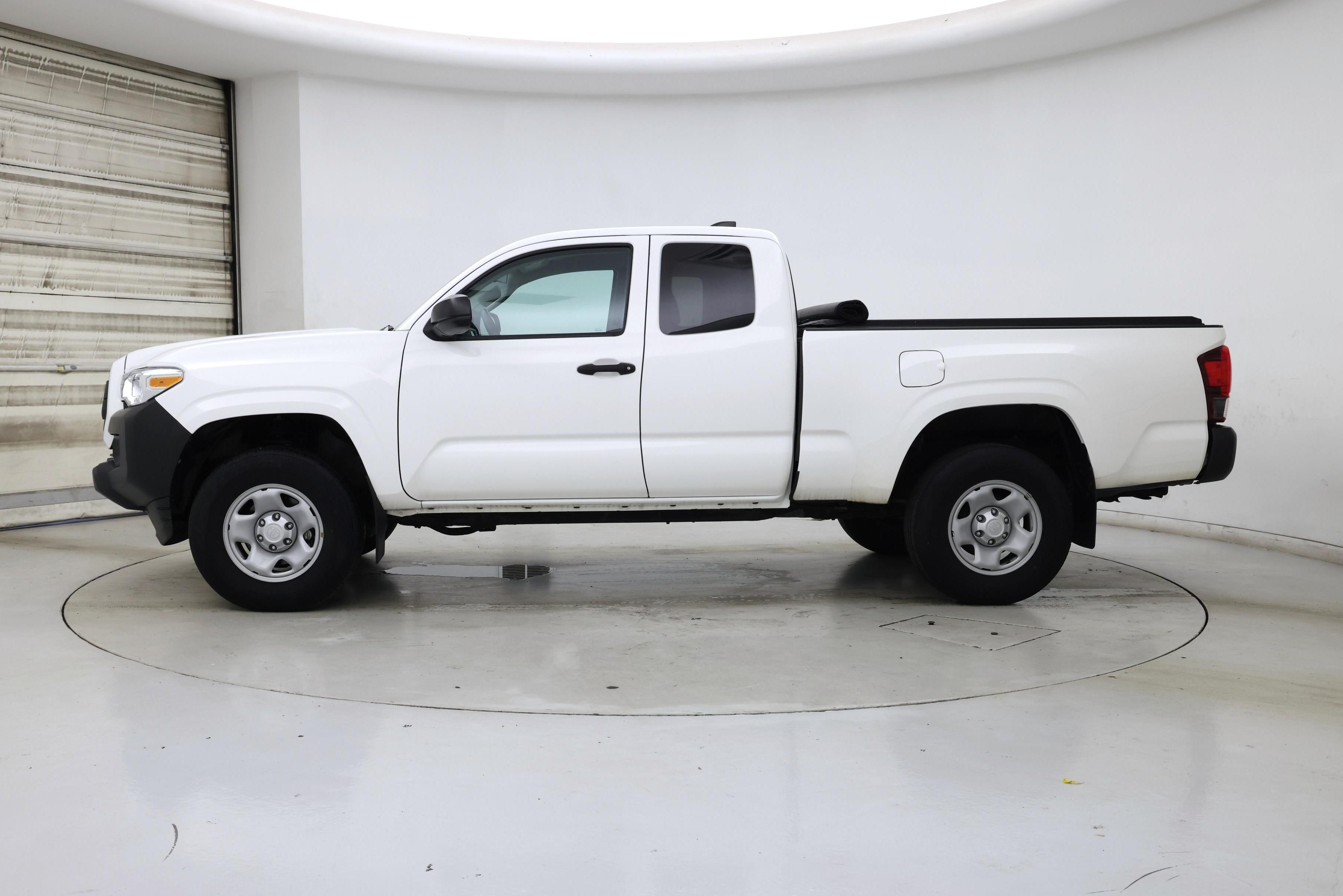 Thumbnail: 2023 Toyota Tacoma - 3