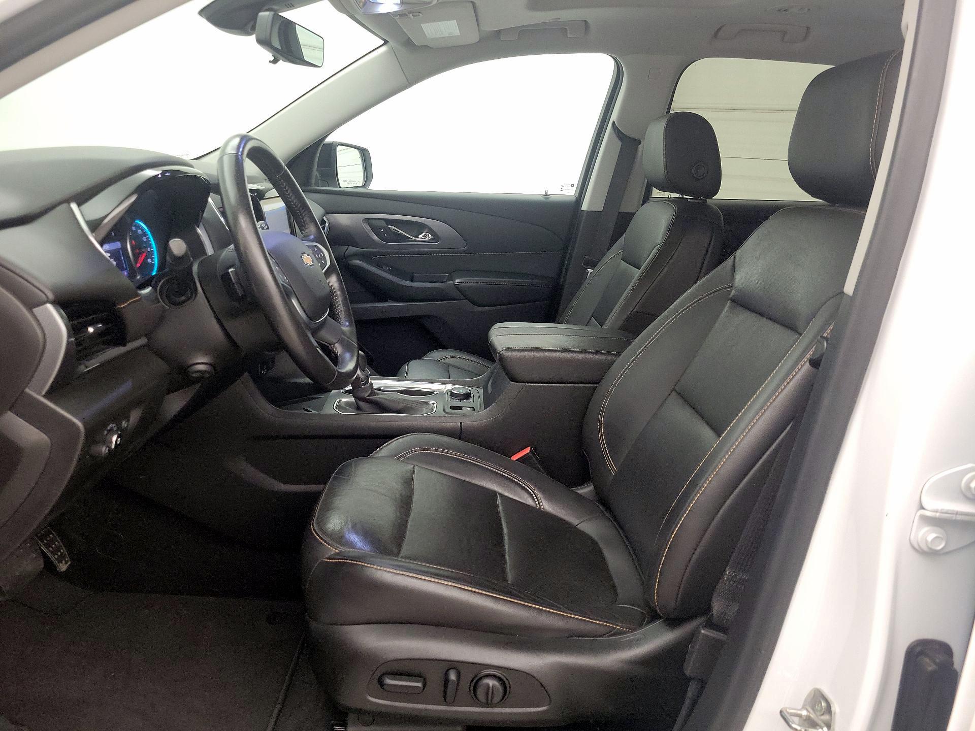 Thumbnail: 2021 Chevrolet Traverse - 11