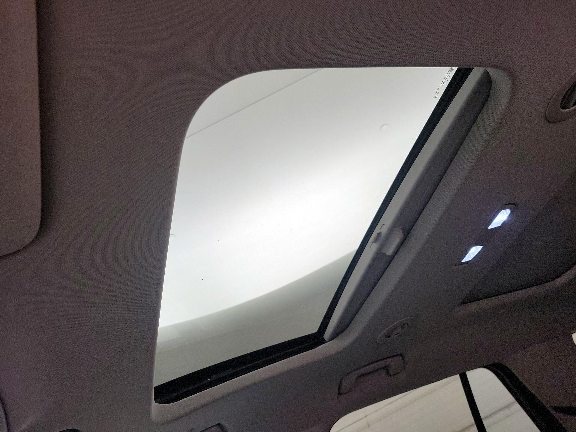 Thumbnail: 2021 Chevrolet Traverse - 20