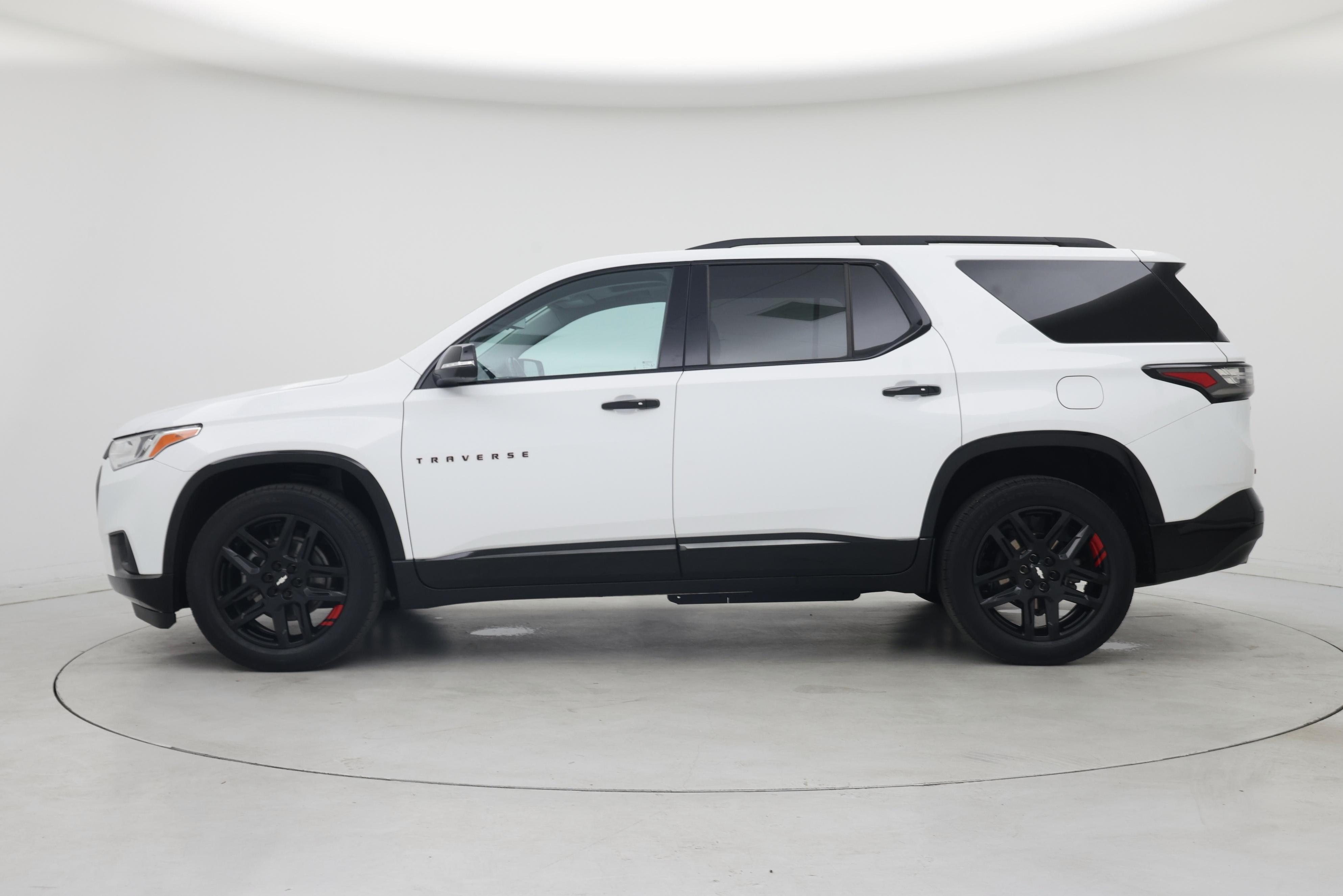 Thumbnail: 2021 Chevrolet Traverse - 3