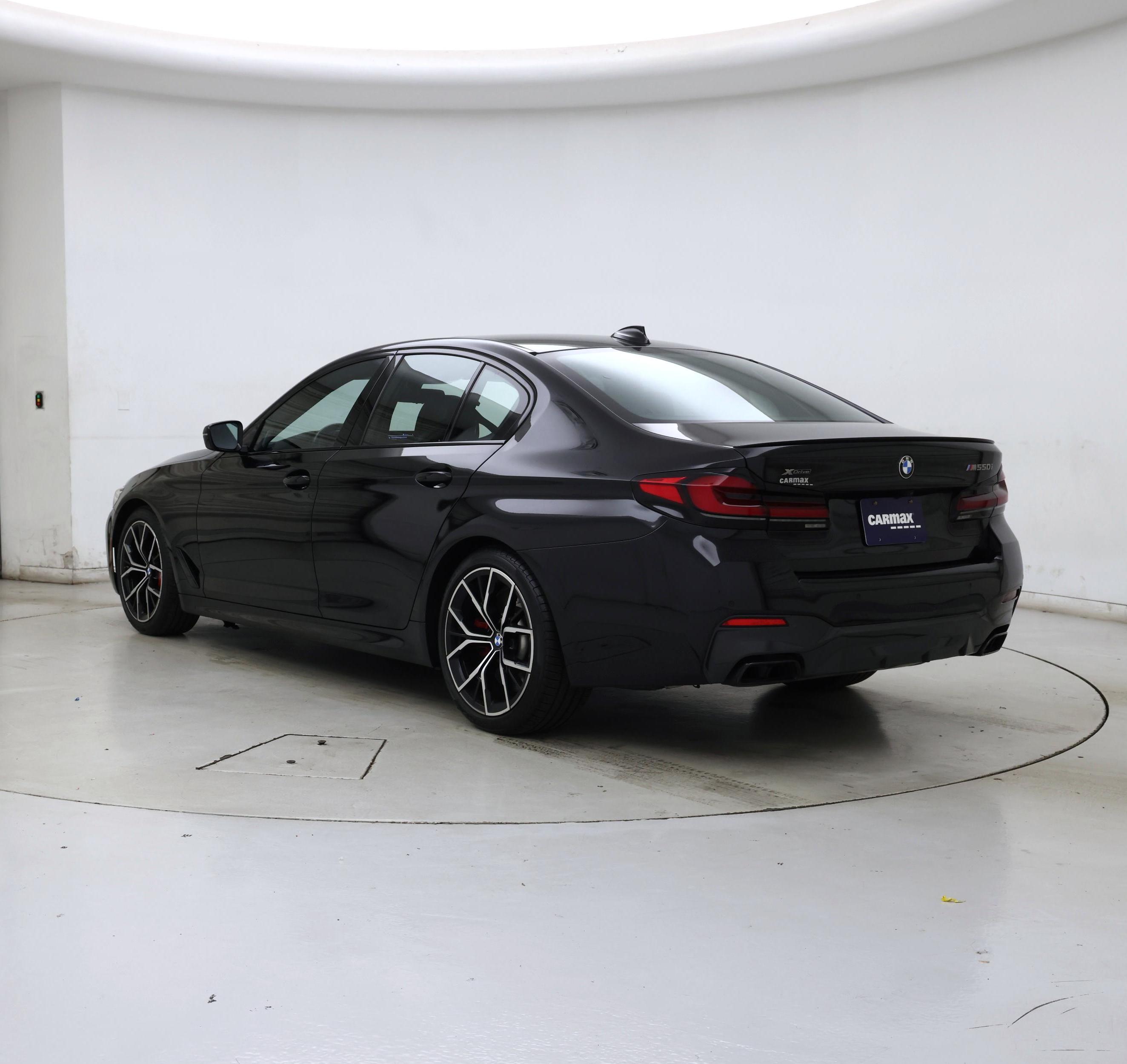 Thumbnail: 2023 BMW 5 Series - 2