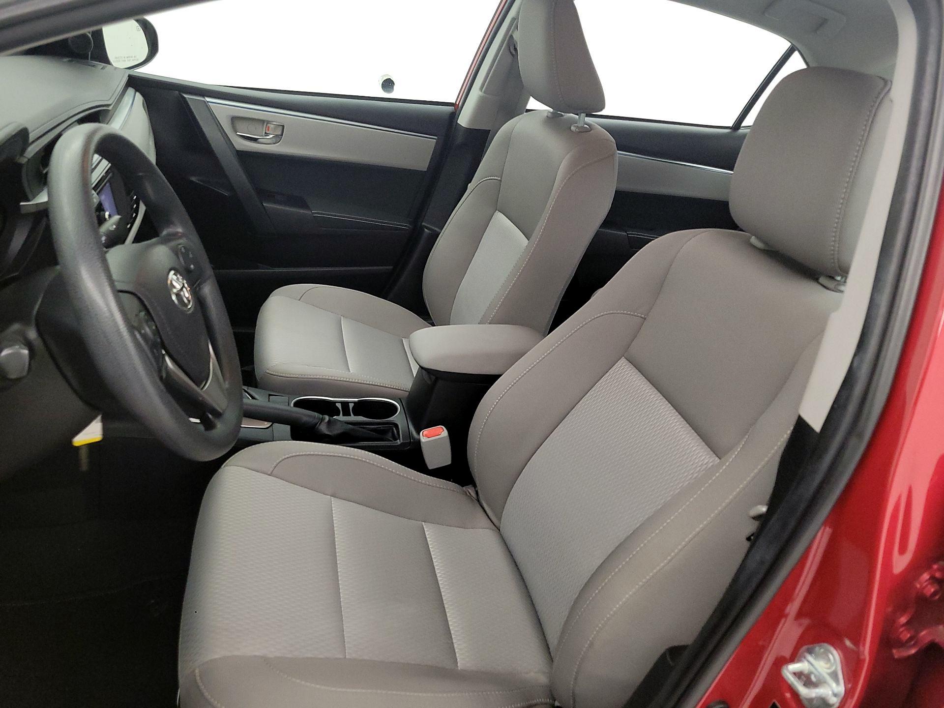 Thumbnail: 2015 Toyota Corolla - 11