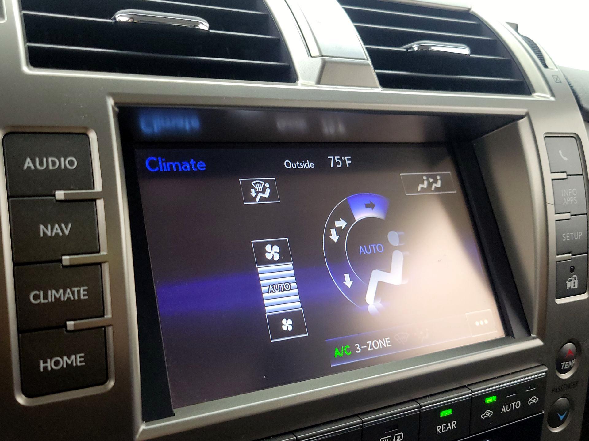 Thumbnail: 2015 Lexus GX - 16