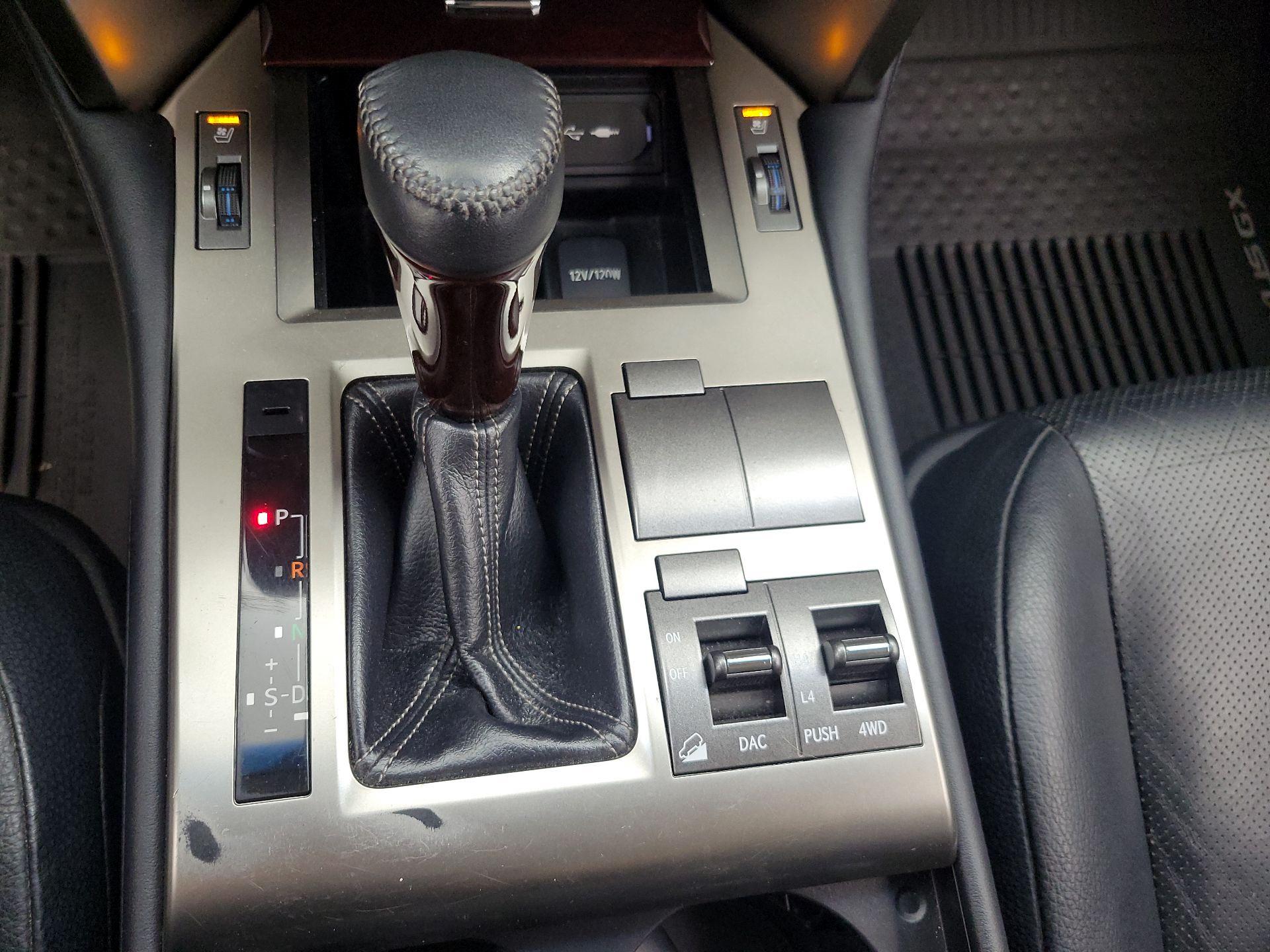 Thumbnail: 2015 Lexus GX - 18