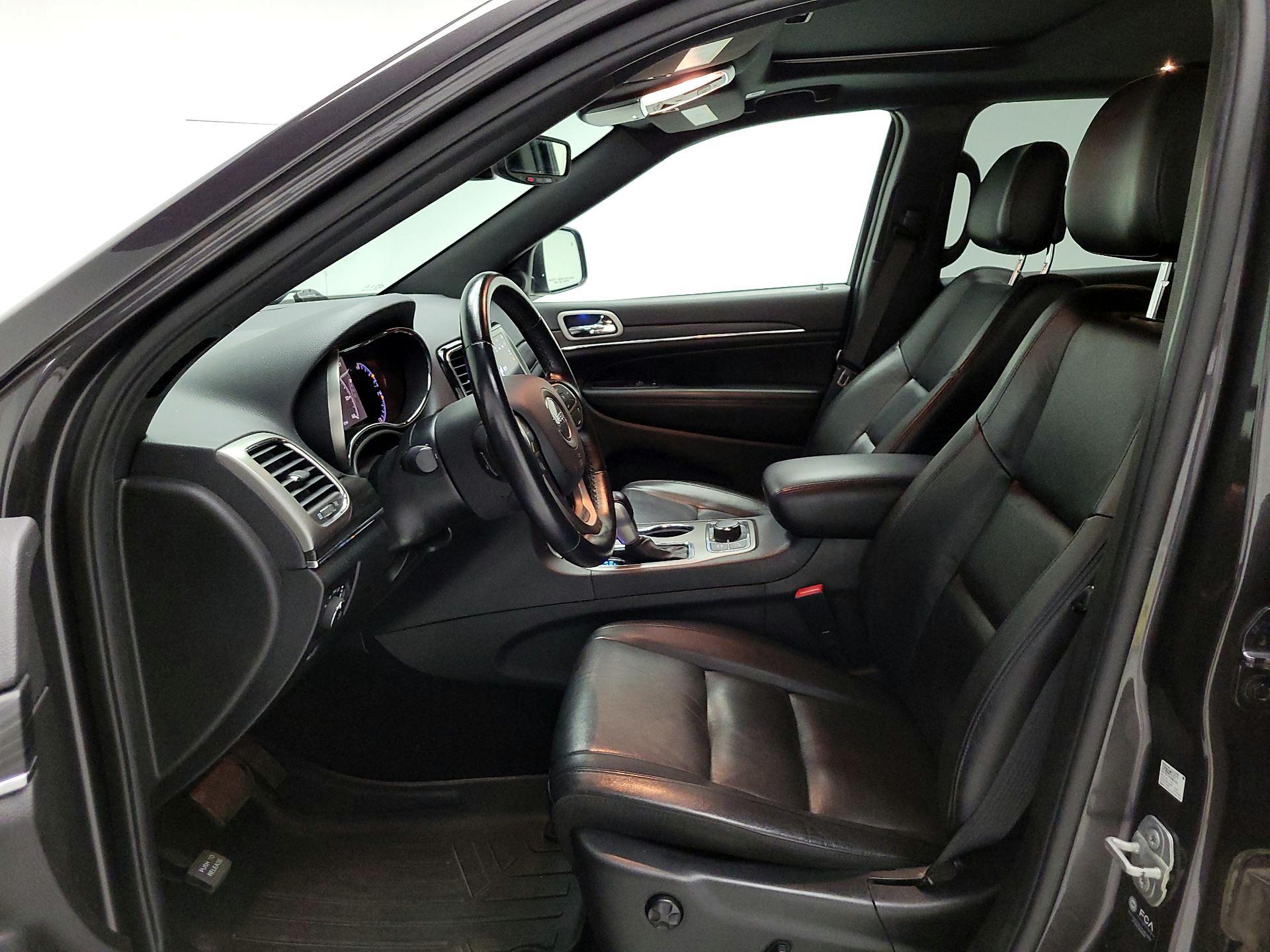 Thumbnail: 2021 Jeep Grand Cherokee - 11