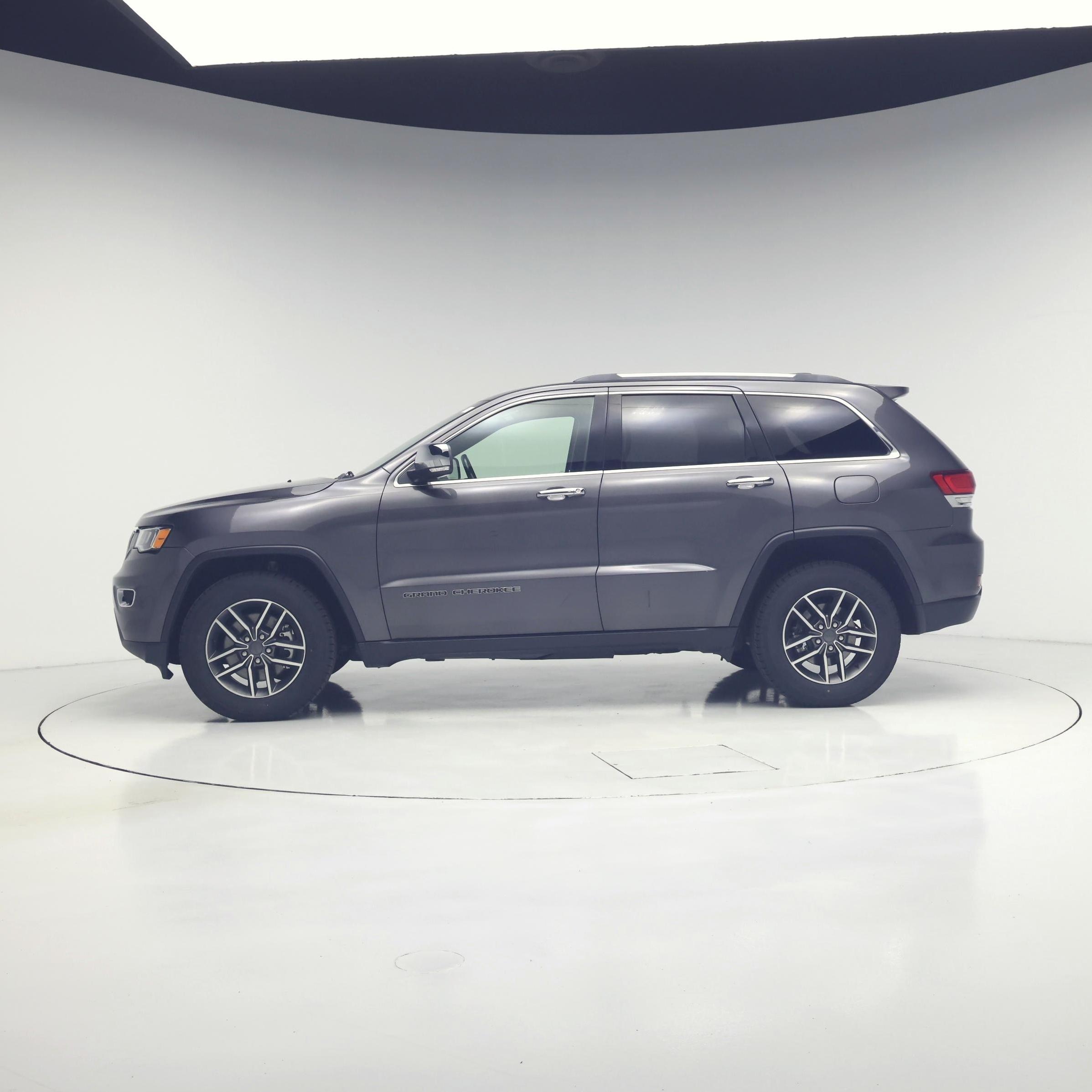 Thumbnail: 2021 Jeep Grand Cherokee - 3