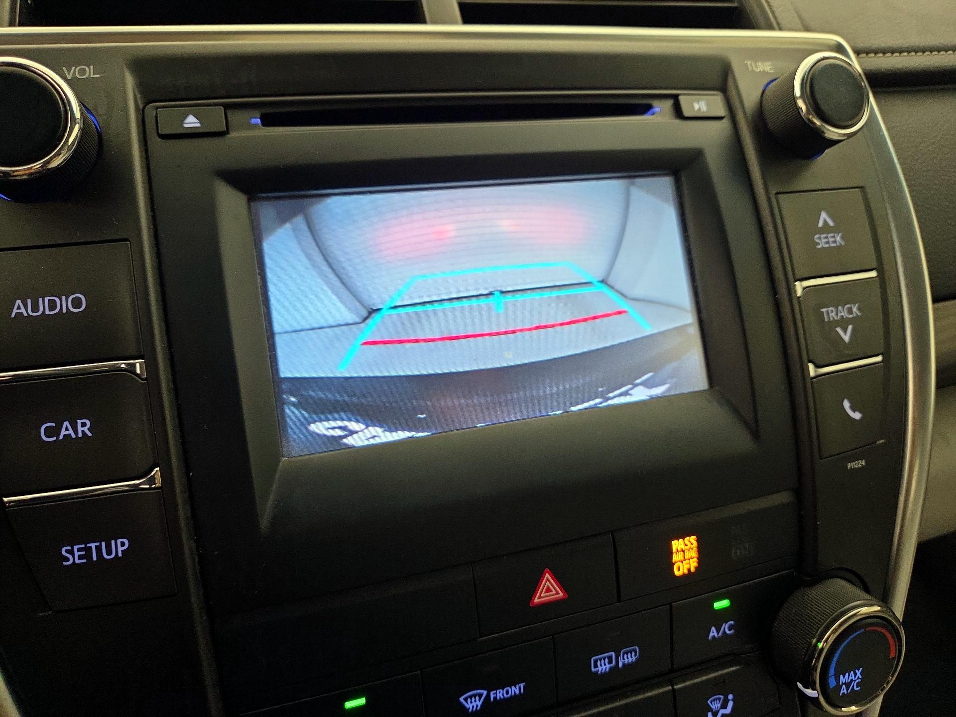 Thumbnail: 2016 Toyota Camry - 13