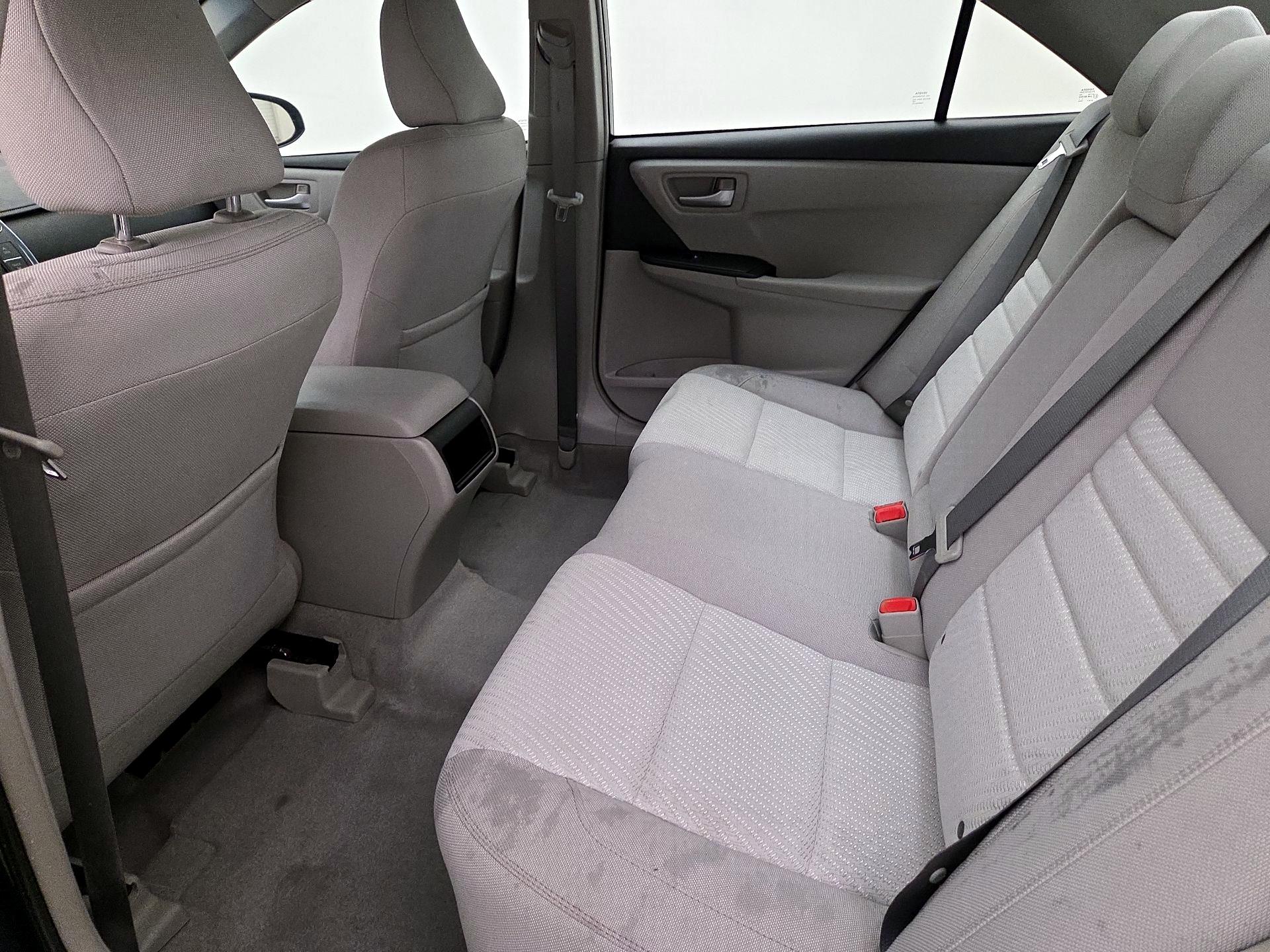 Thumbnail: 2016 Toyota Camry - 17