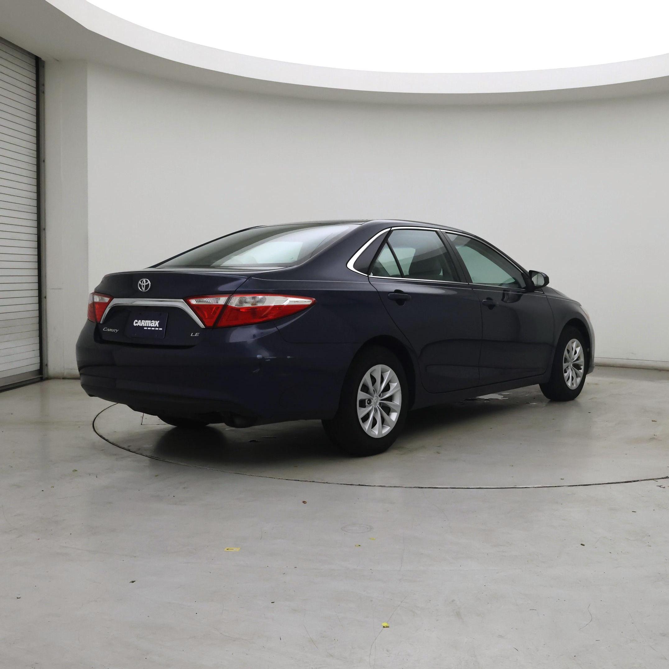 Thumbnail: 2016 Toyota Camry - 8