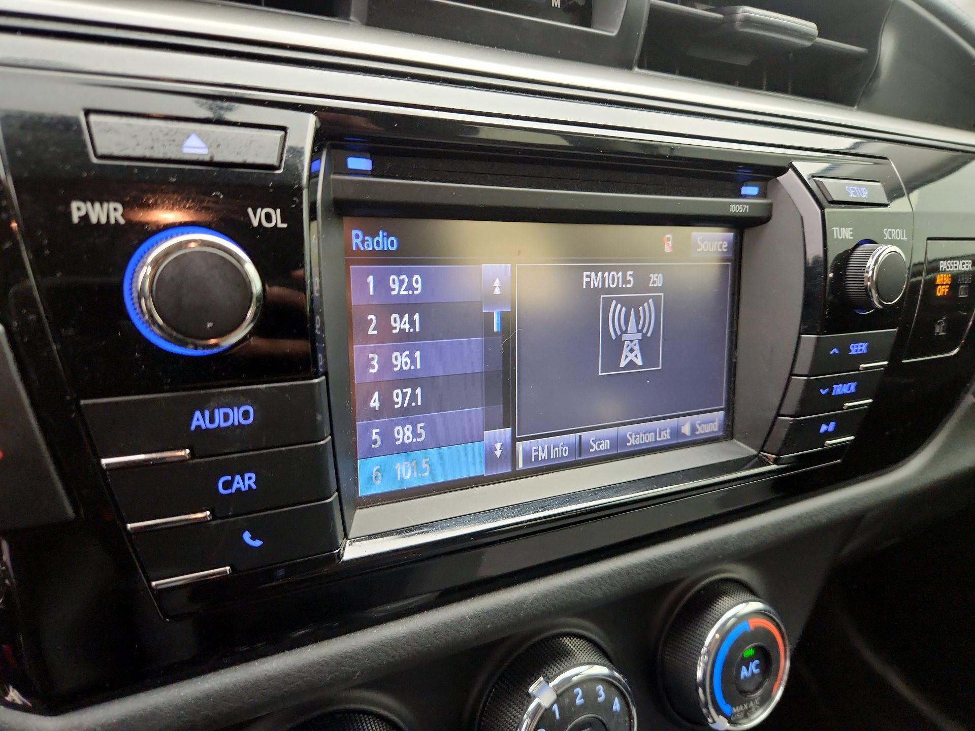 Thumbnail: 2016 Toyota Corolla - 14
