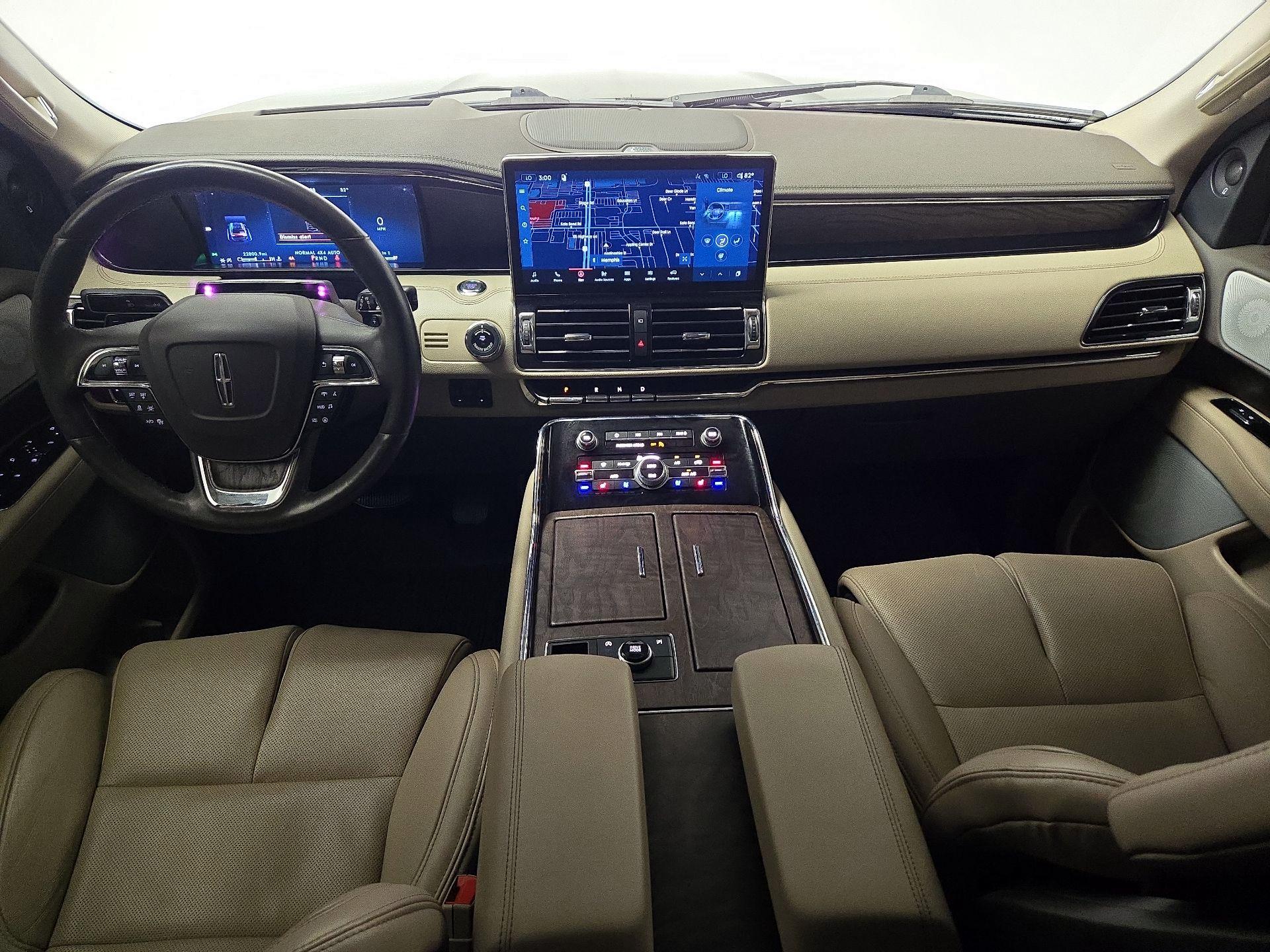 Thumbnail: 2023 Lincoln Navigator - 9