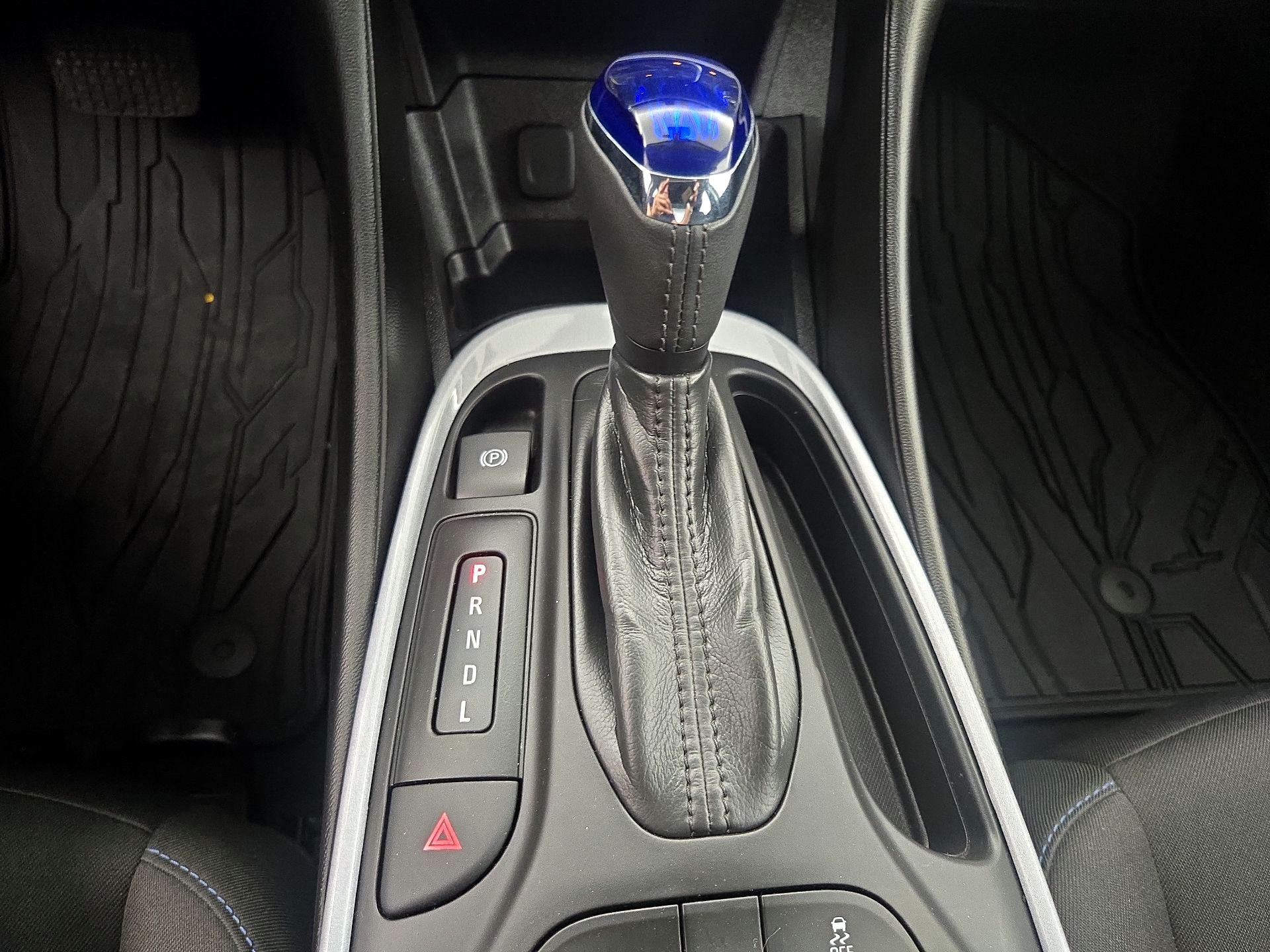 Thumbnail: 2018 Chevrolet Volt - 18