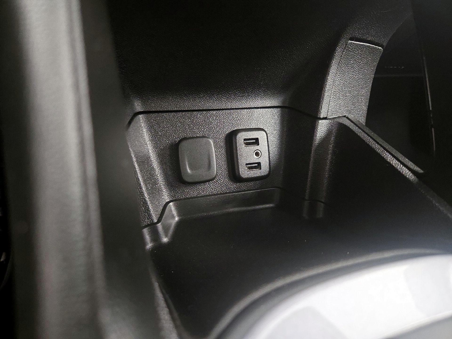 Thumbnail: 2018 Chevrolet Volt - 19