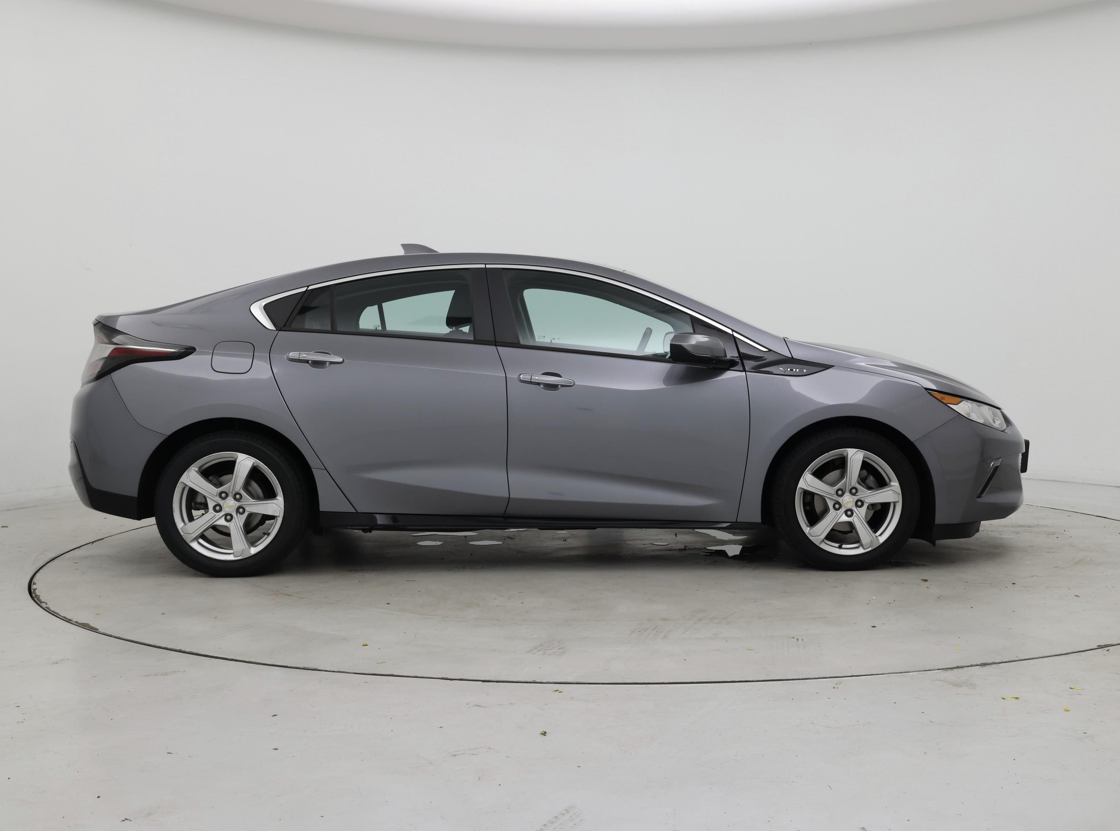 Thumbnail: 2018 Chevrolet Volt - 7