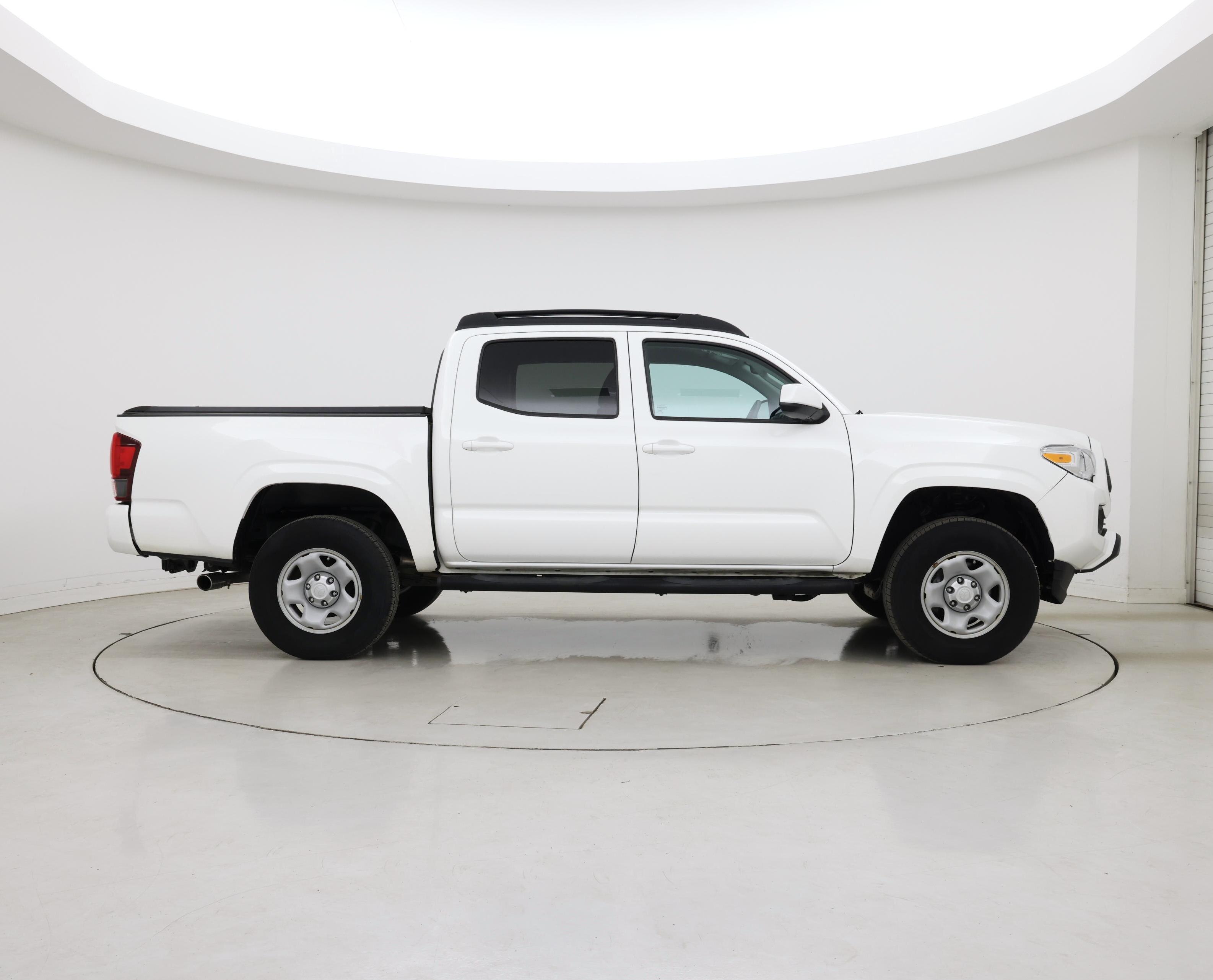 Thumbnail: 2023 Toyota Tacoma - 7