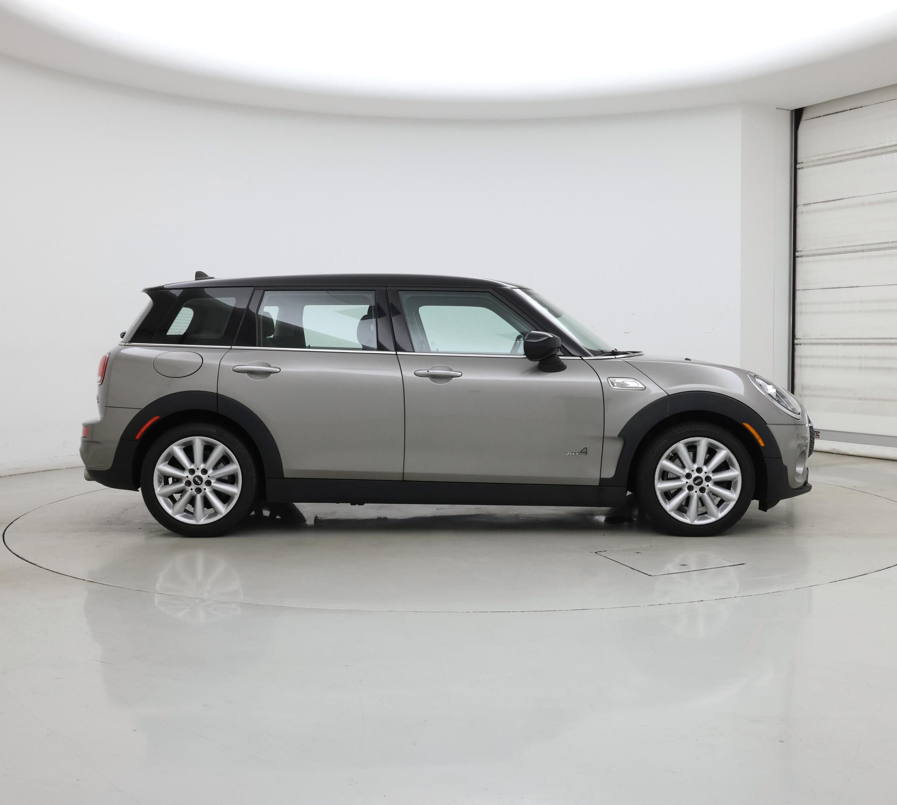 Thumbnail: 2020 MINI Cooper Clubman - 7