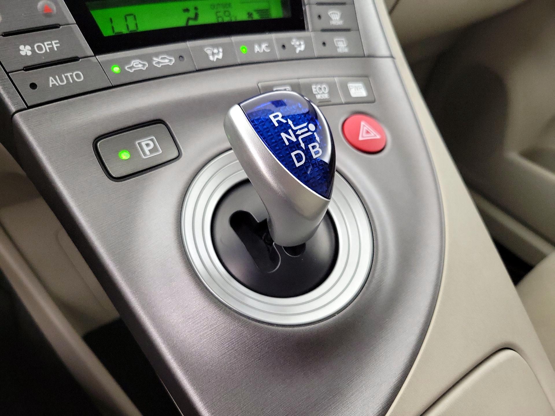 Thumbnail: 2014 Toyota Prius - 16