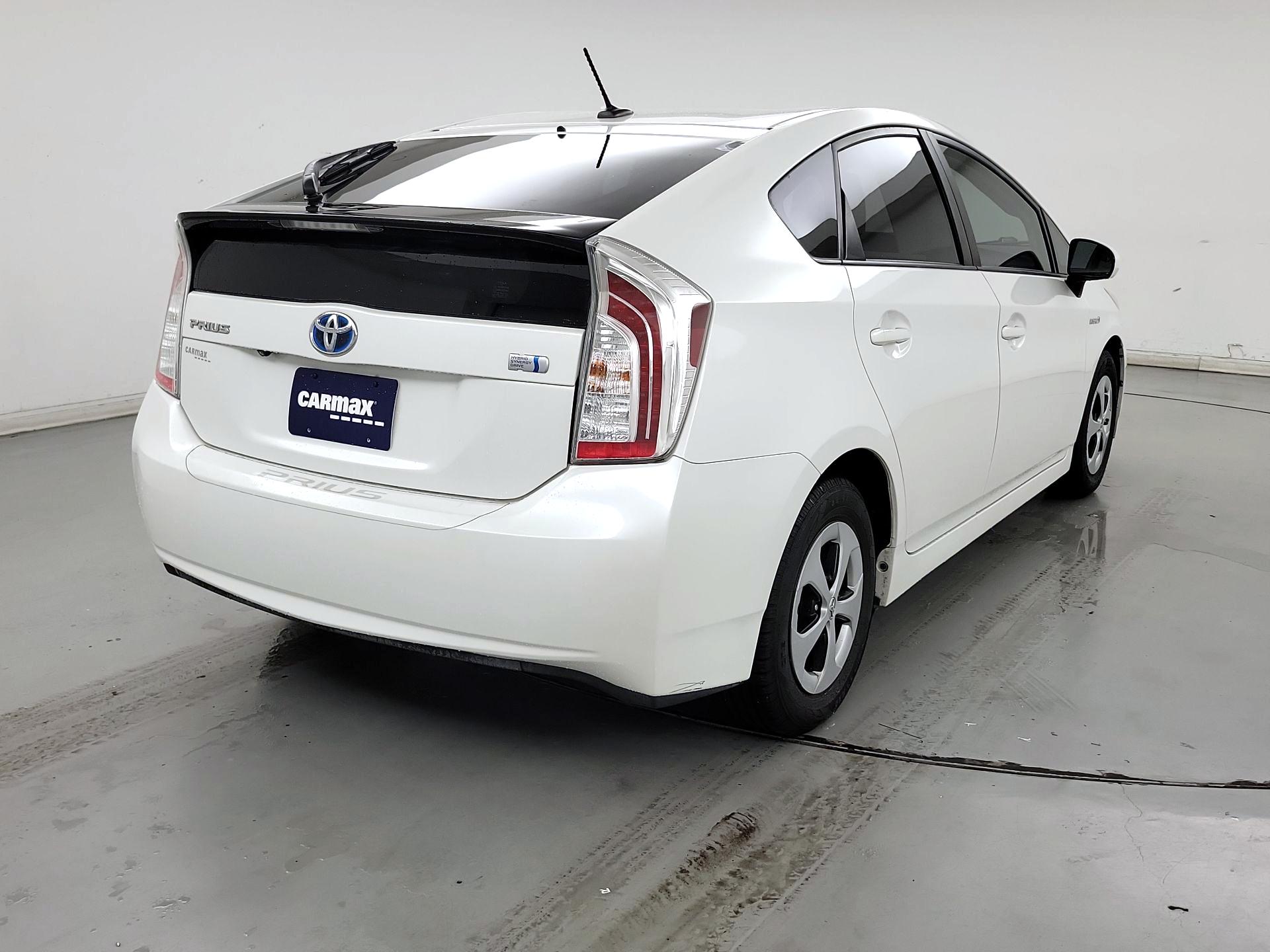 Thumbnail: 2014 Toyota Prius - 5