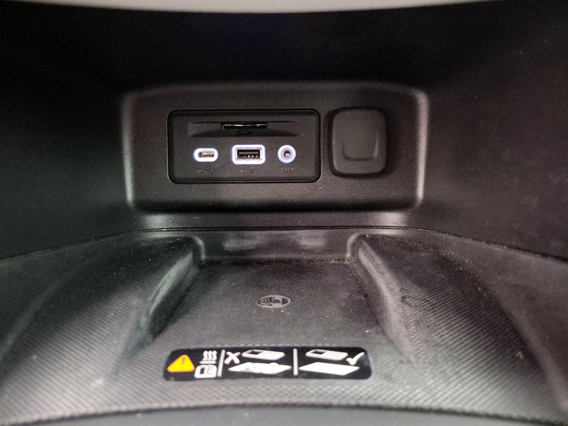 Thumbnail: 2021 Chevrolet Equinox - 18