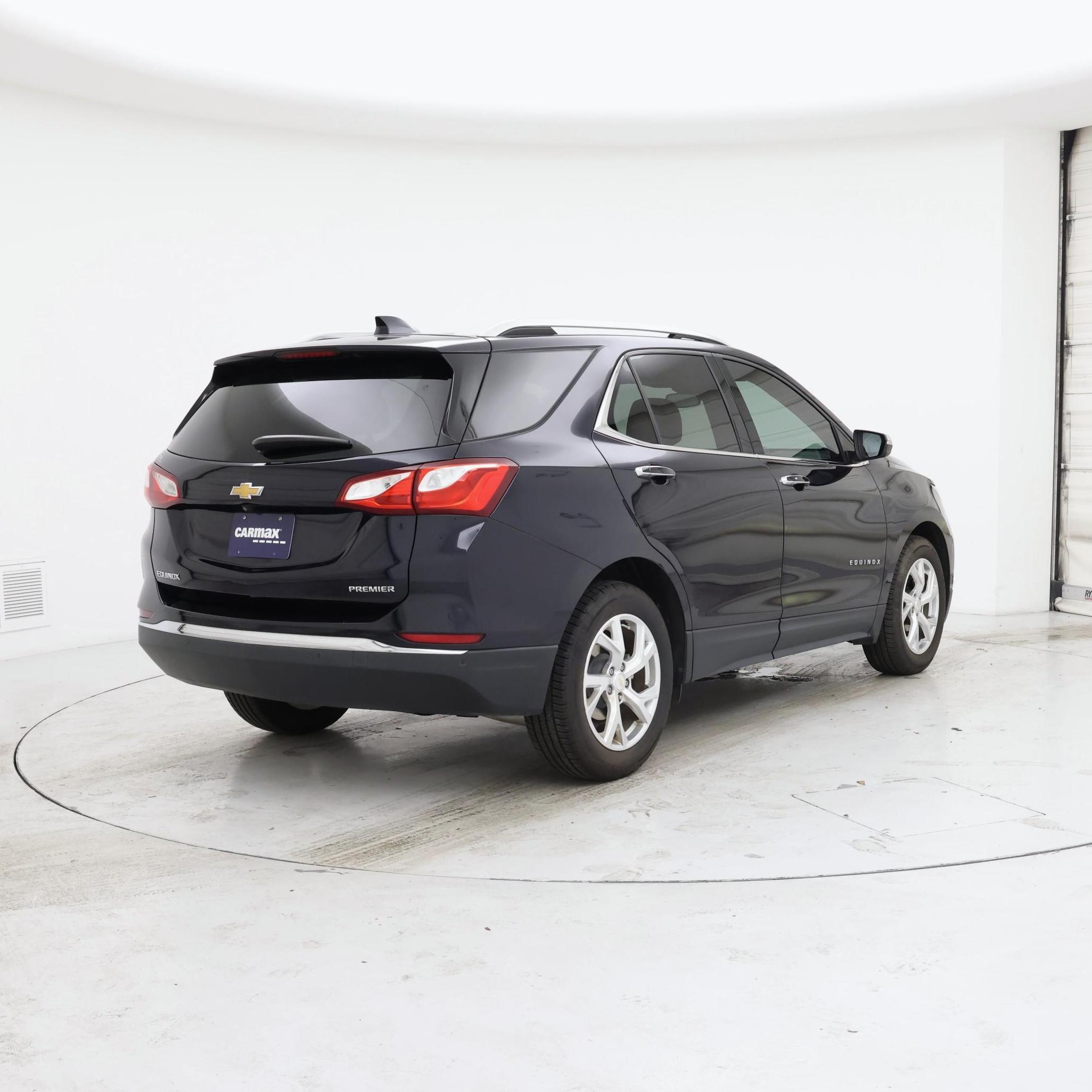 Thumbnail: 2021 Chevrolet Equinox - 8