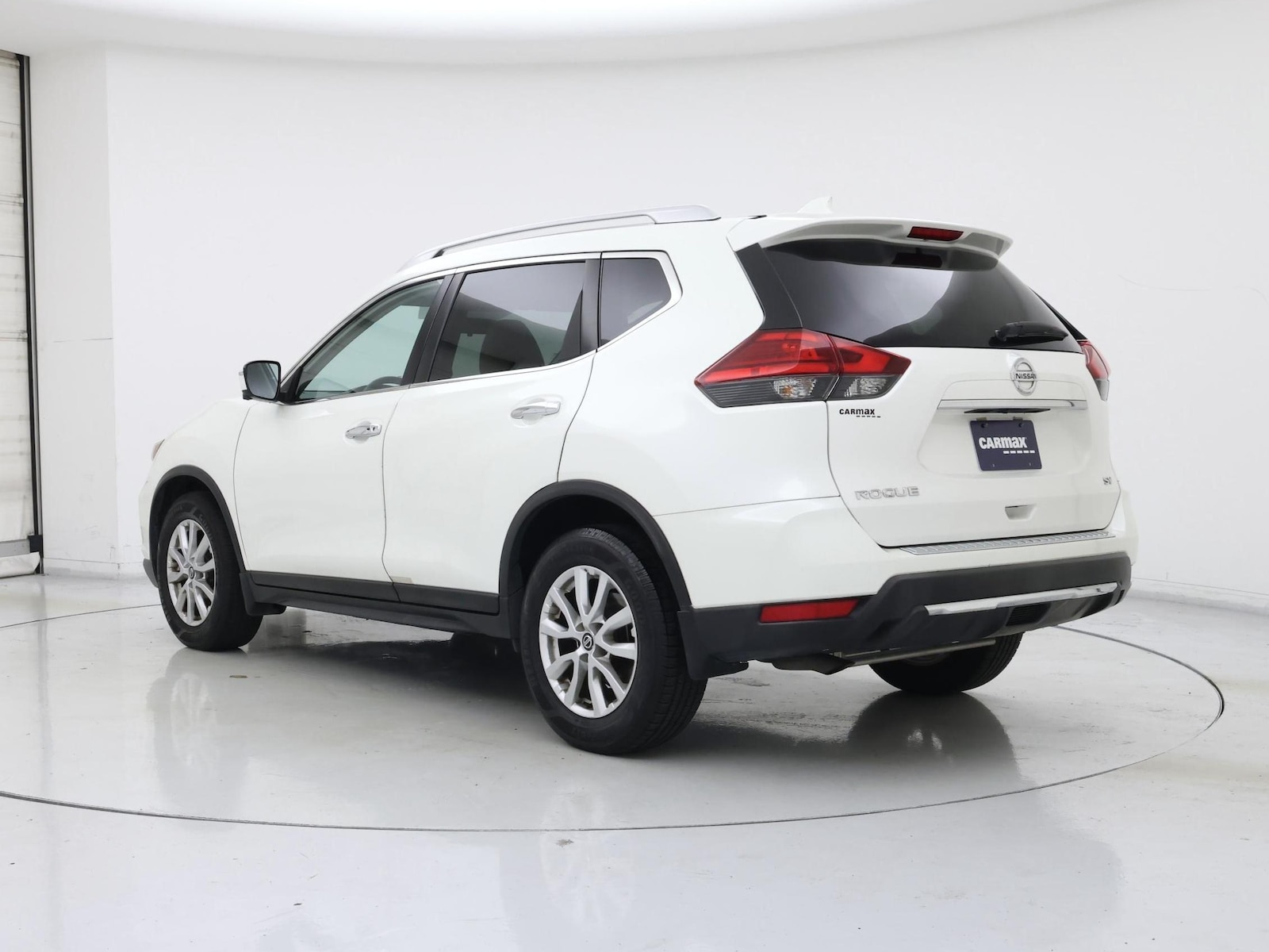 2017 Nissan Rogue SV - Photo 3