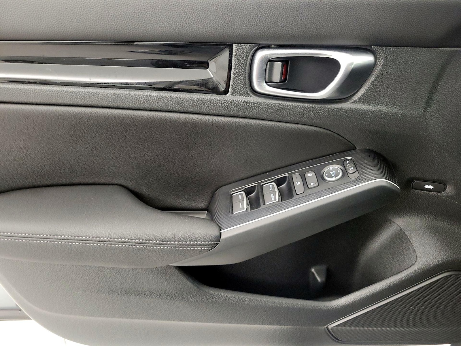 2026 Honda Civic Sport Touring - Photo 13