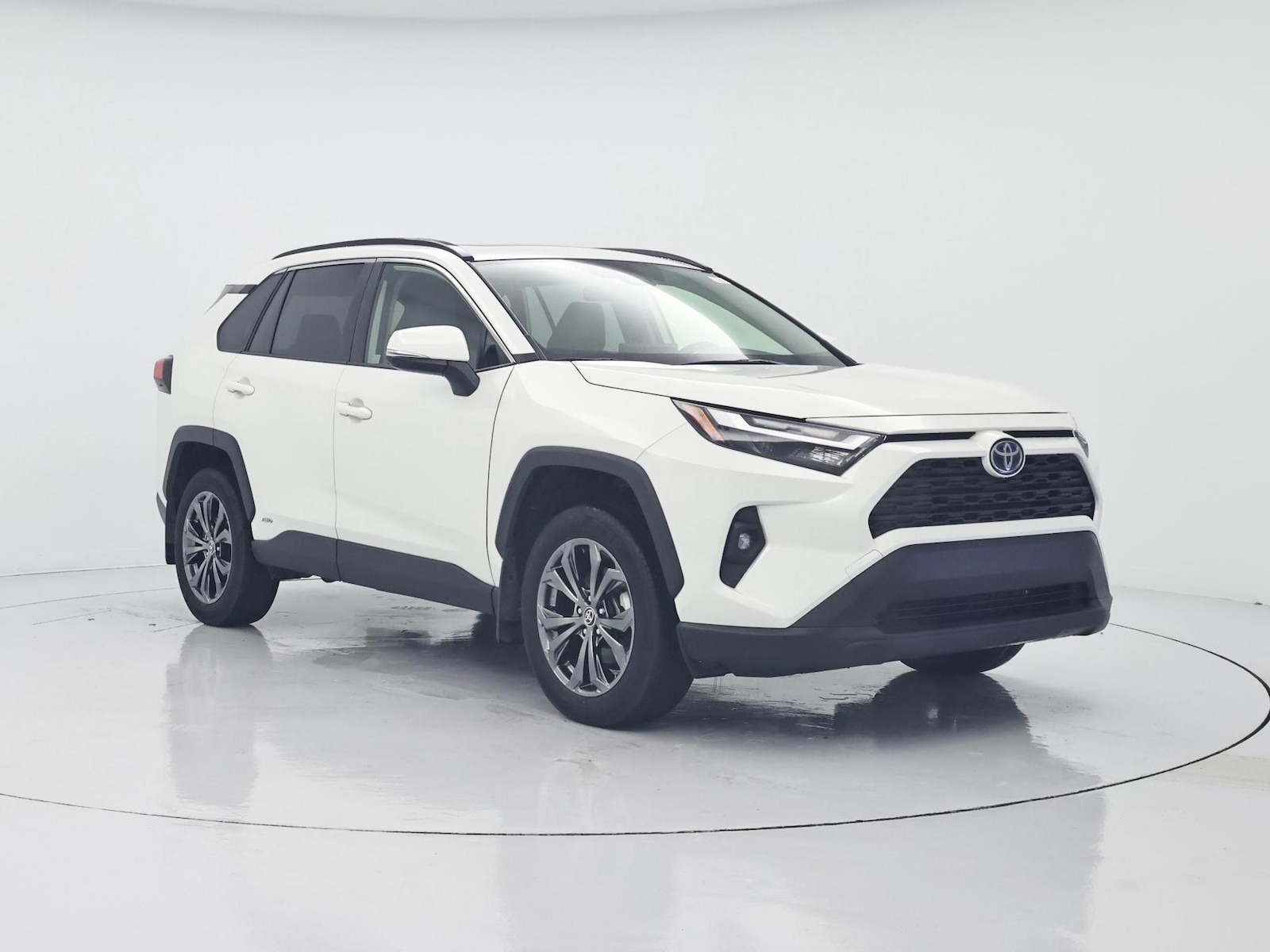 2022 Toyota RAV4 XLE Premium - Photo 2