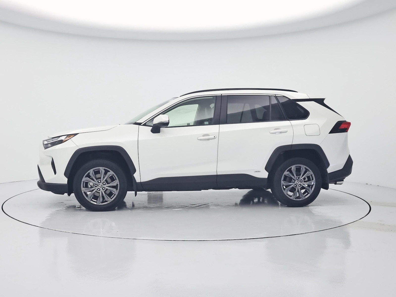 2022 Toyota RAV4 XLE Premium - Photo 4