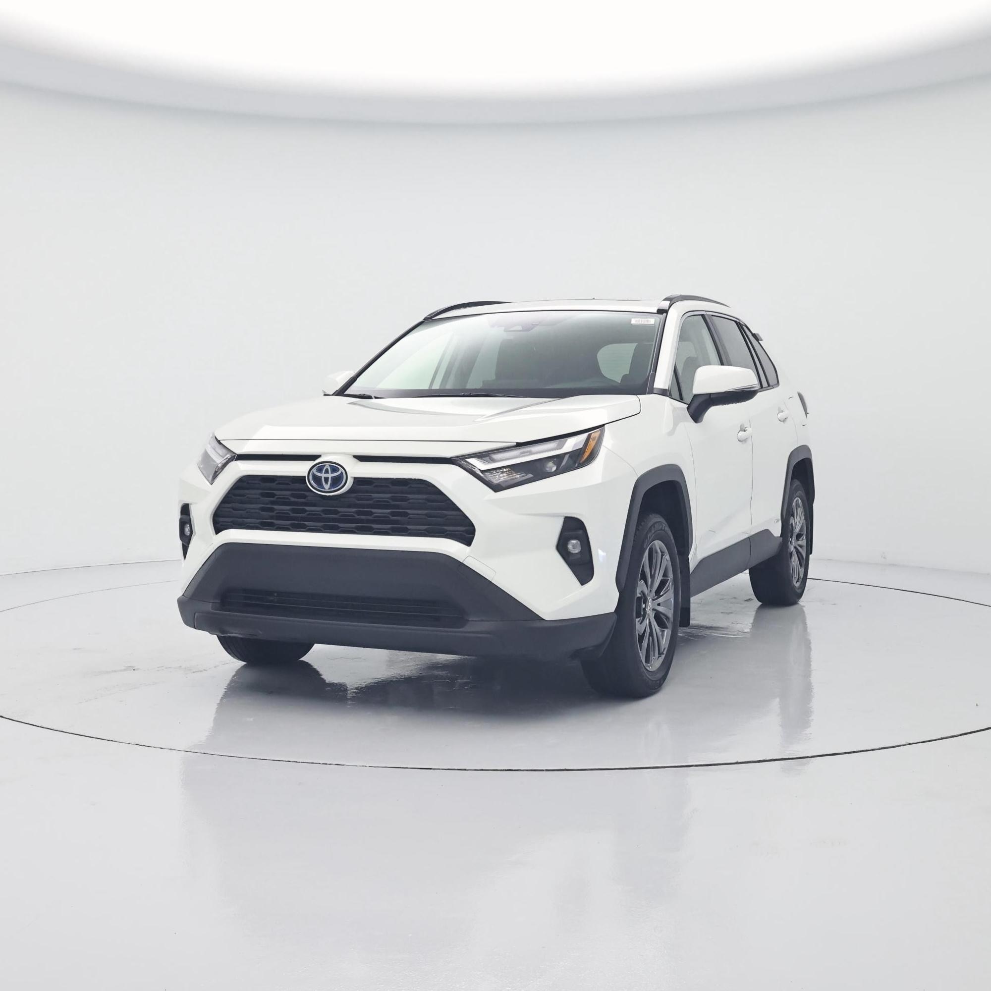 Thumbnail: 2022 Toyota RAV4 - 4