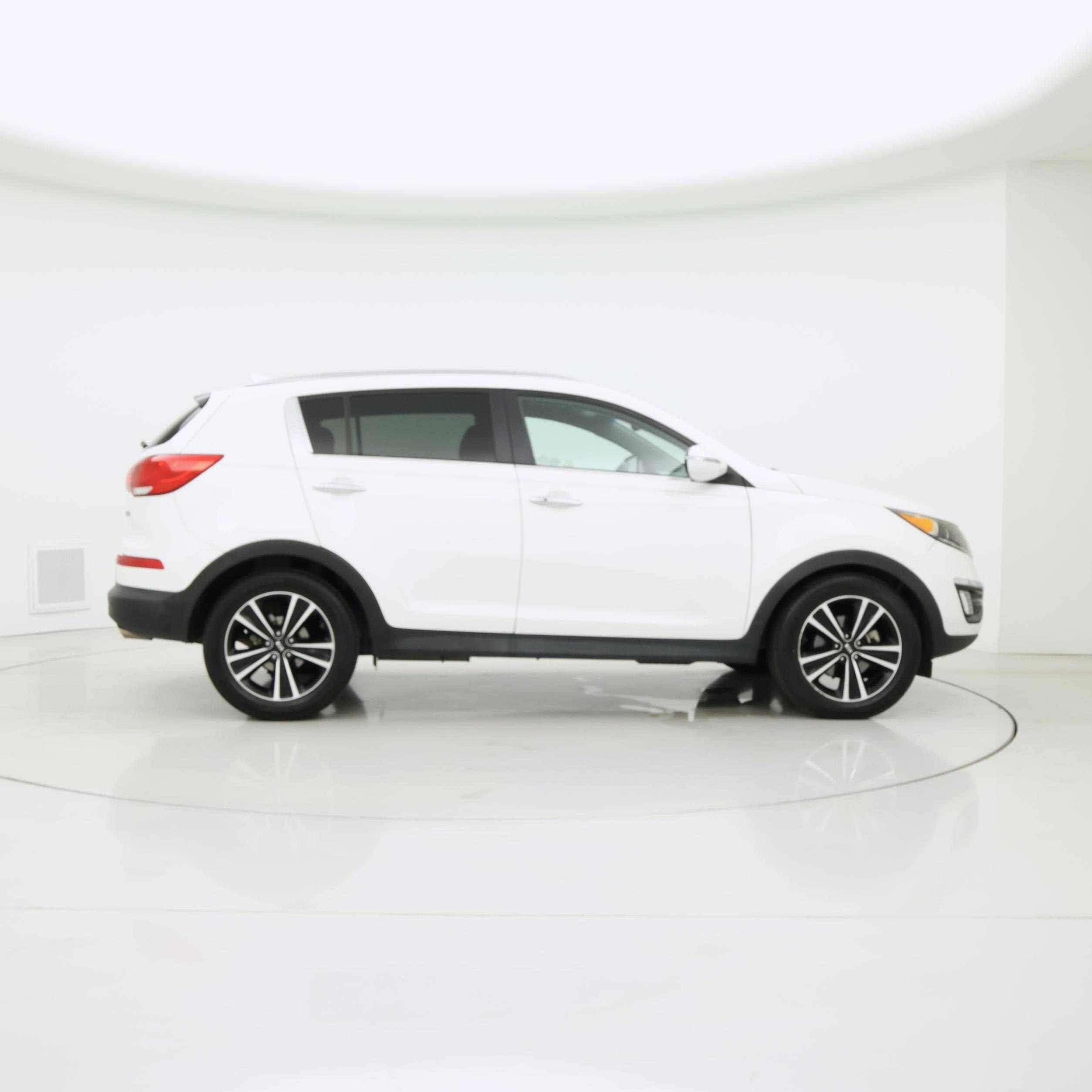 Thumbnail: 2015 Kia Sportage - 7