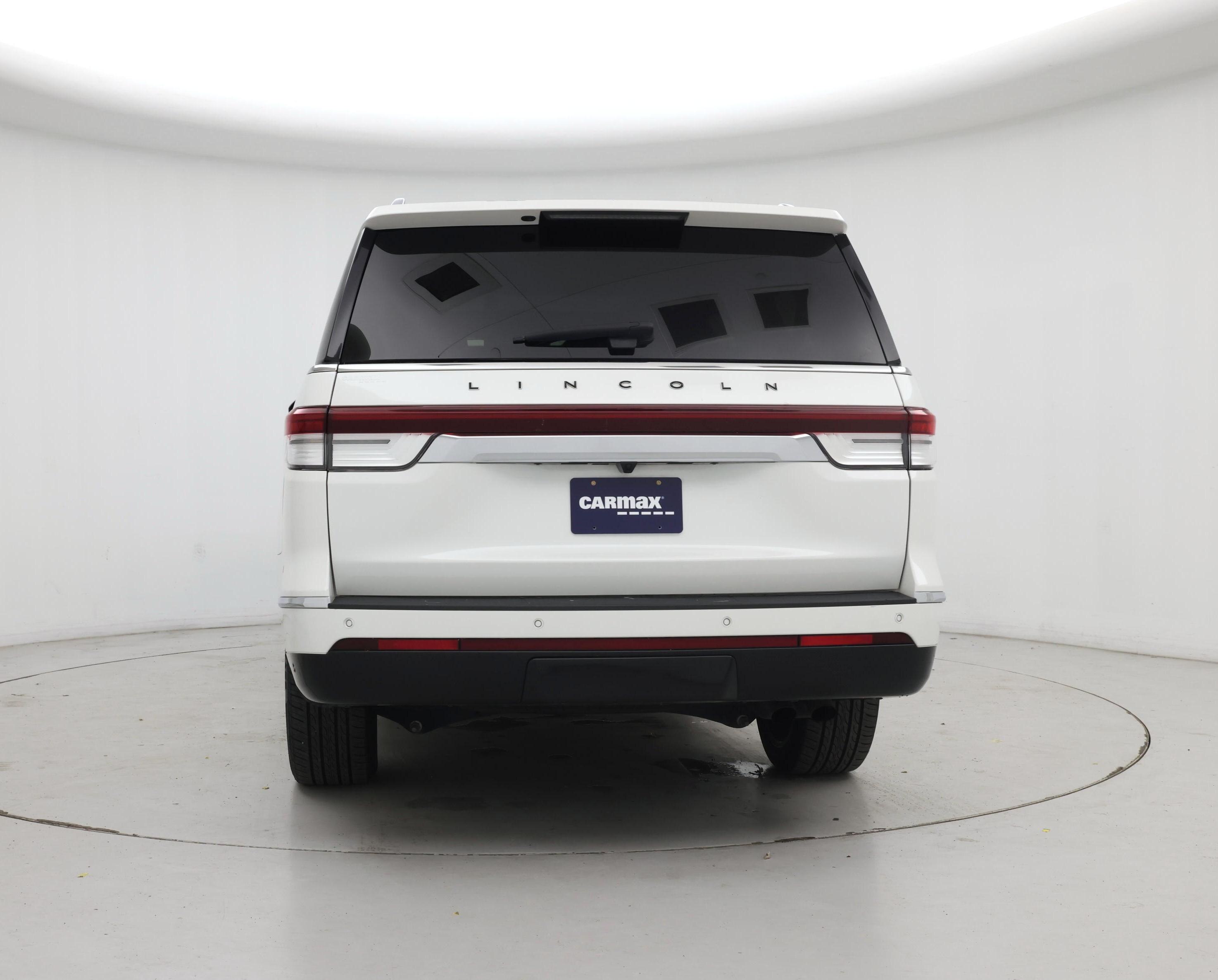 Thumbnail: 2023 Lincoln Navigator L - 6