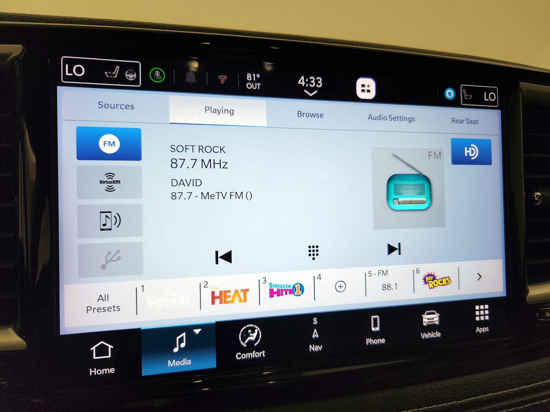 Thumbnail: 2021 Chrysler Pacifica - 15